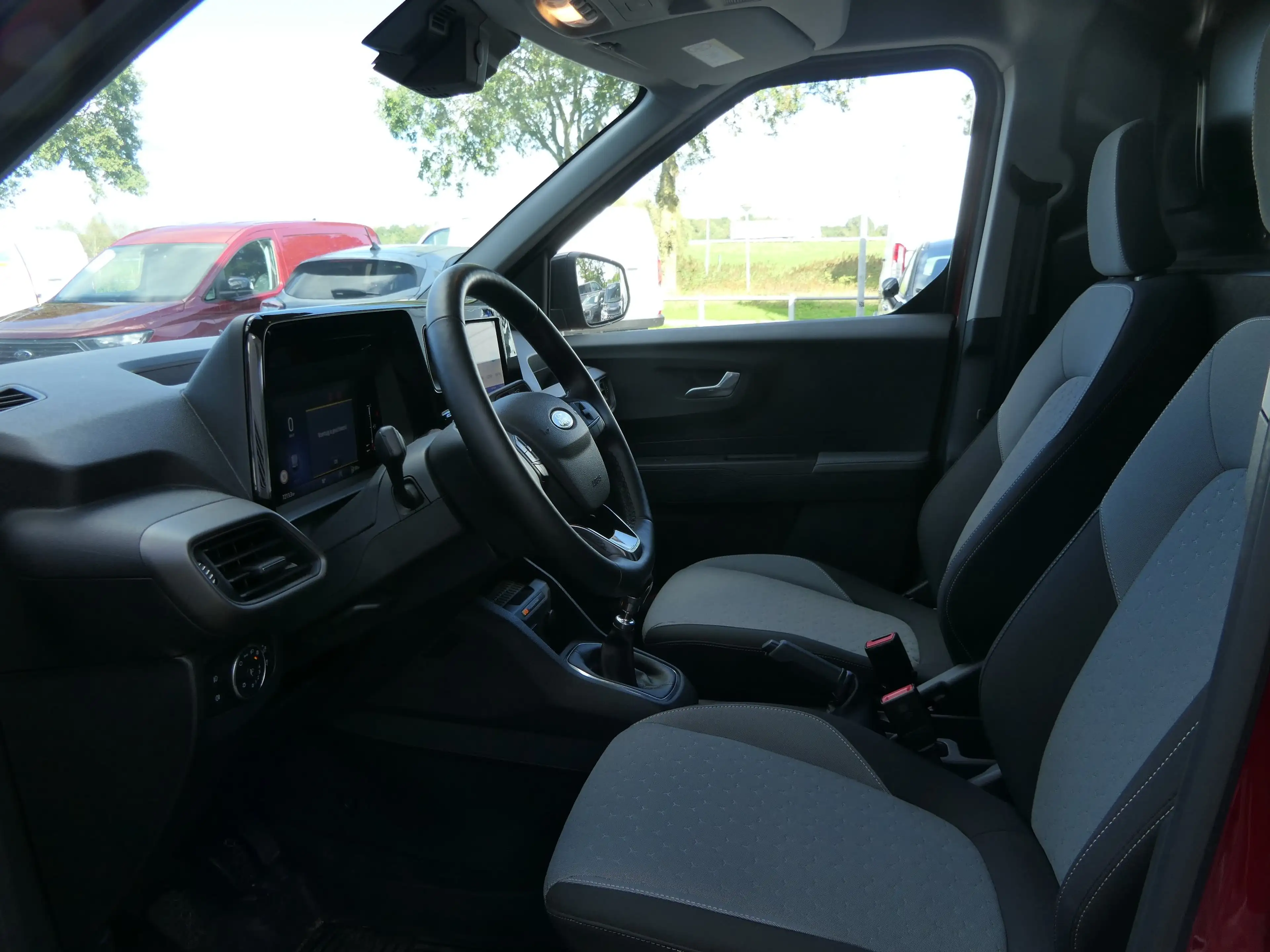 Ford Transit Courier Limited 1.0 EcoBoost | Winter Pack | Navigatie | L — photo 5