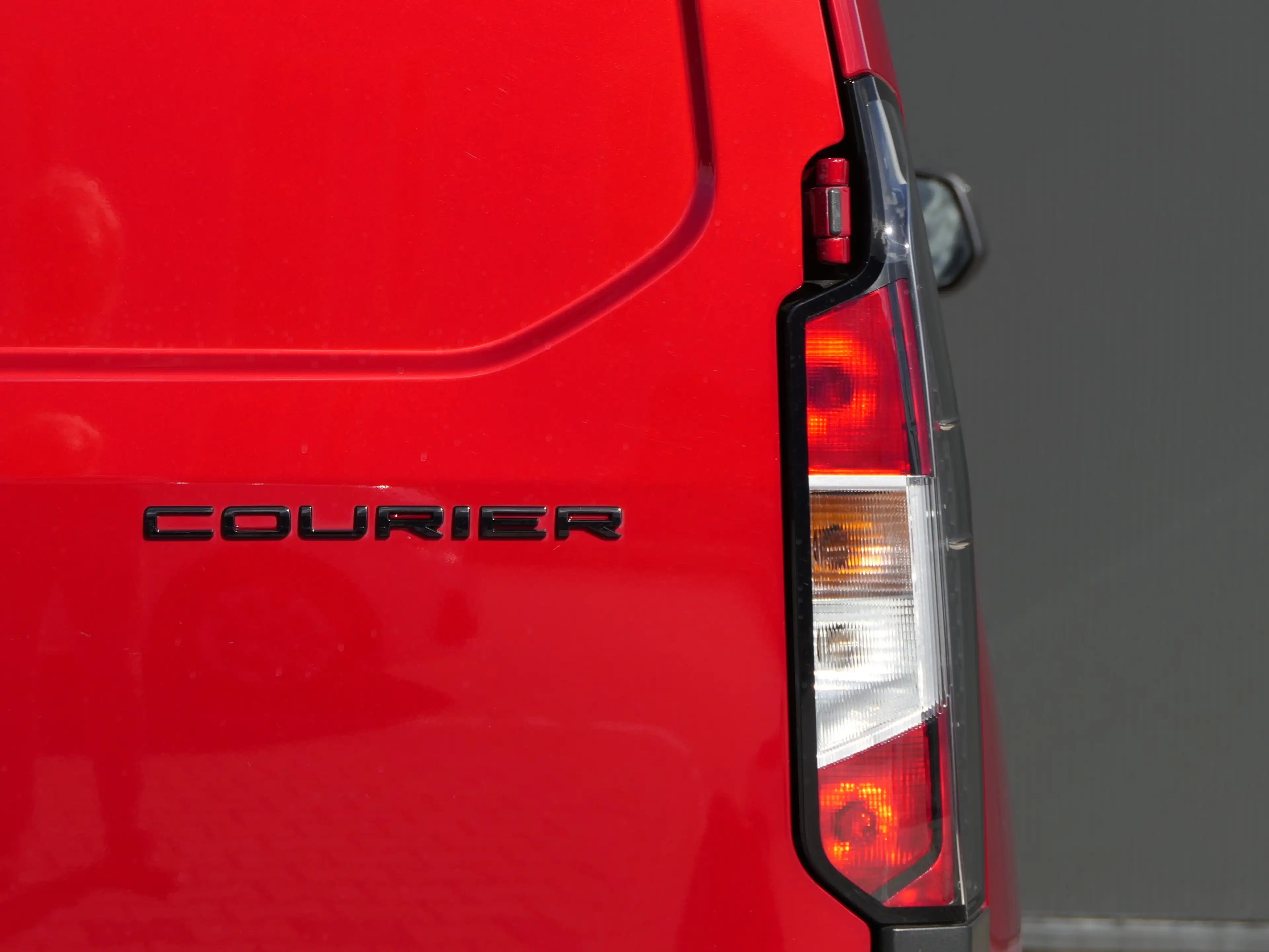 Ford Transit Courier Limited 1.0 EcoBoost | Winter Pack | Navigatie | L — photo 25