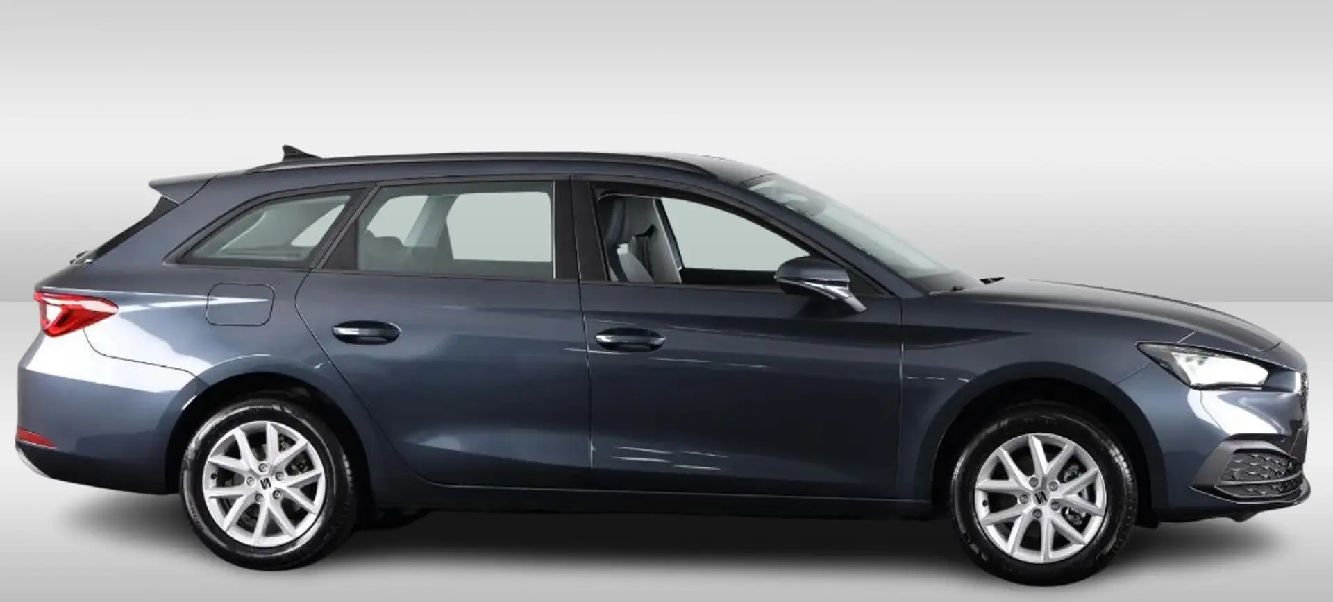 SEAT Leon e-Hybrid Sportstourer 1.5 TSI Style/Comfort pack Grijs - 2