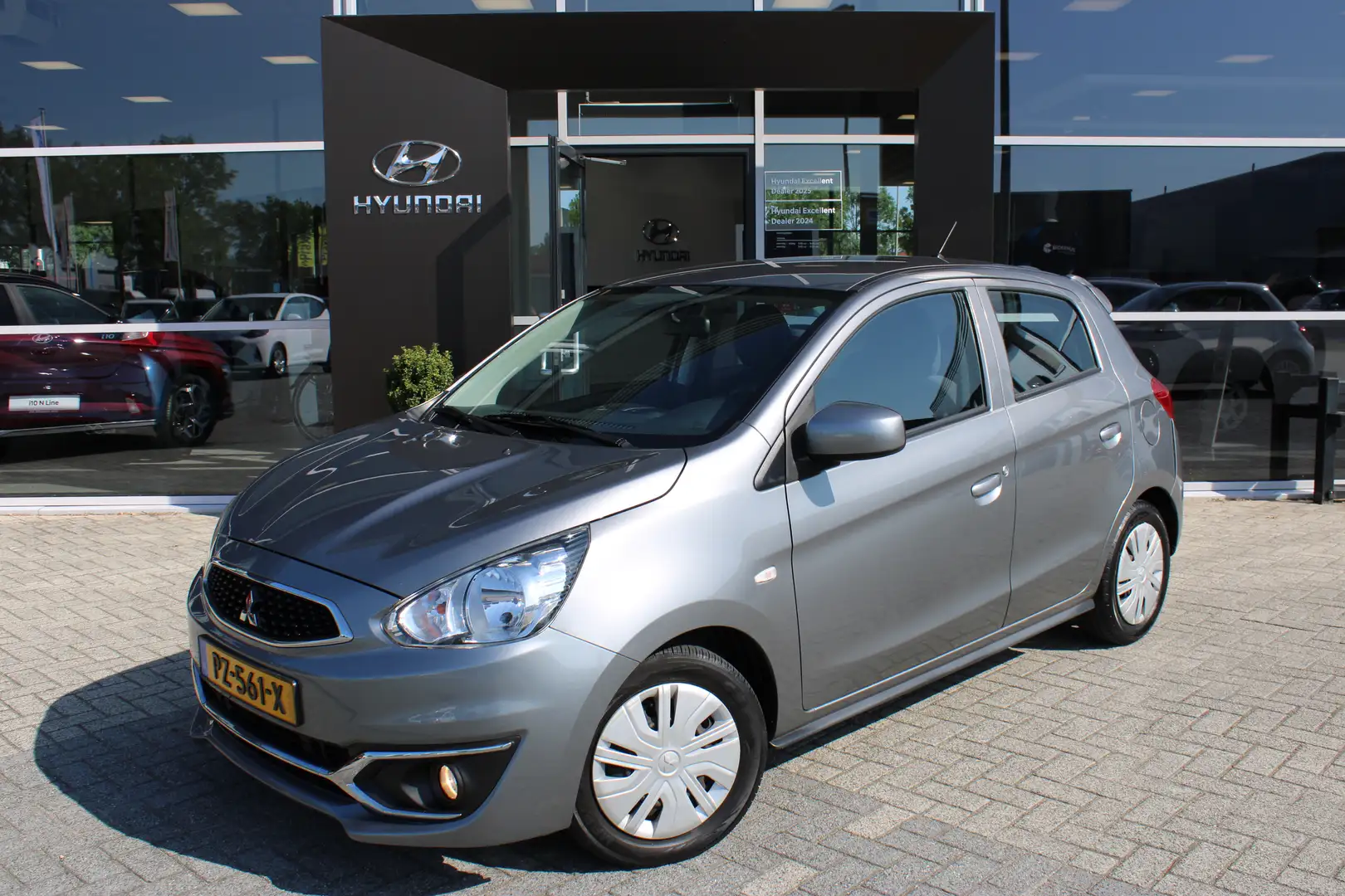 Mitsubishi Space Star 1.0 Cool+ | Airco | Centrale deurvergrendeling met Gris - 1