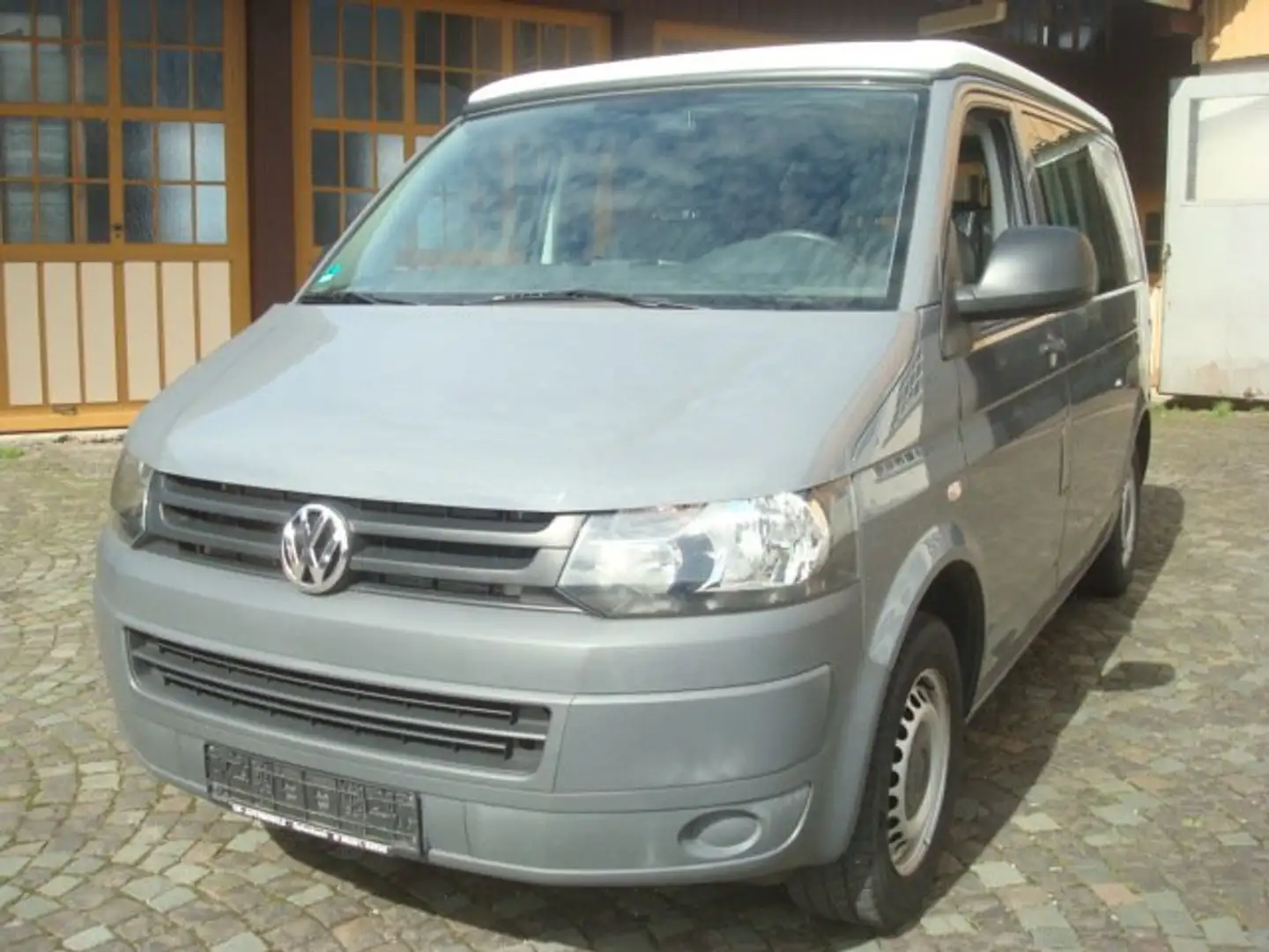 Volkswagen T5 Transporter Wohnmobil Reimo Ausbau mit Küche + AHK Grigio - 2