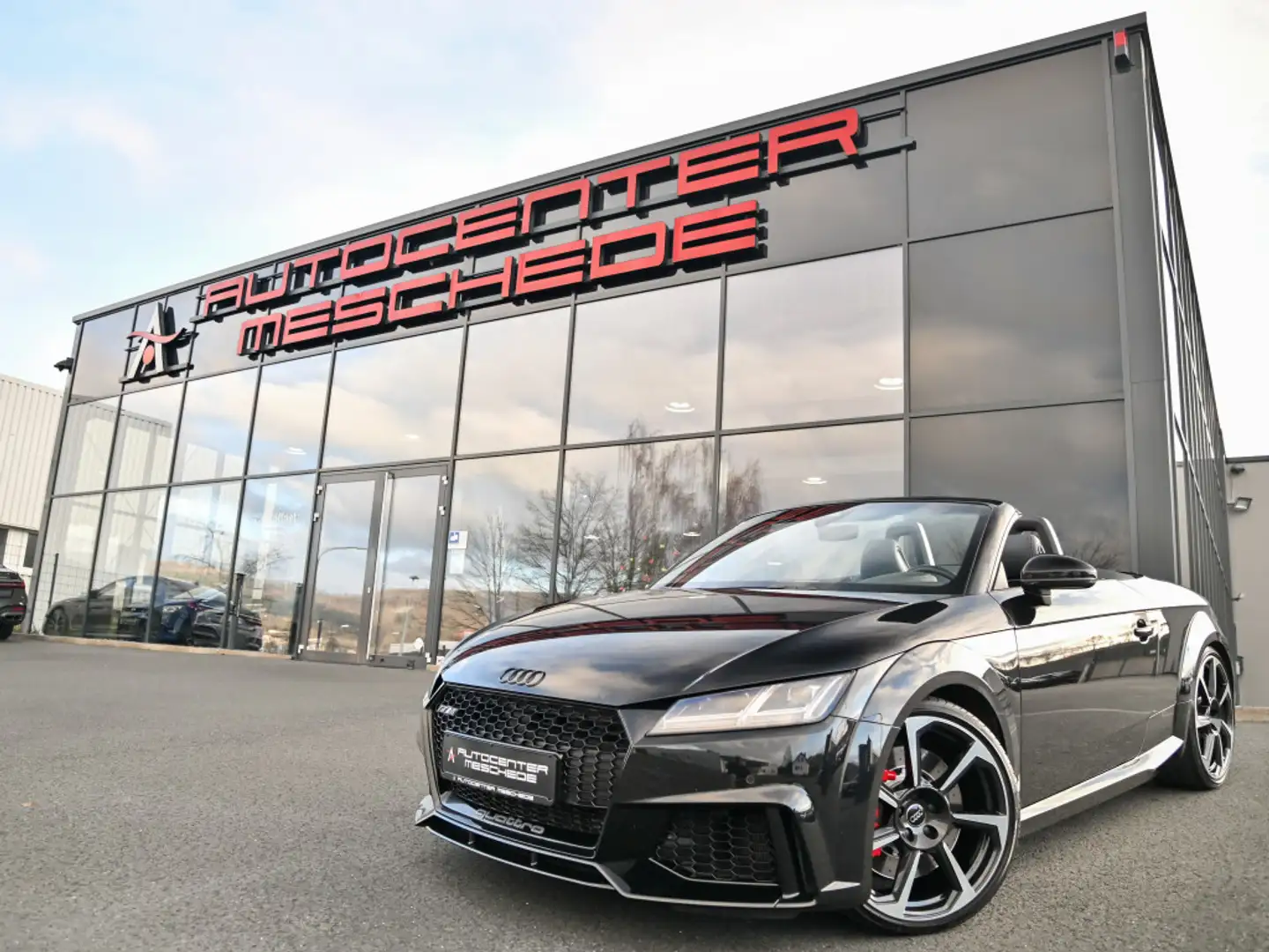Audi TT RS Roadster 2.5 TFSI Navi* Matrix OLED* 20 * Zwart - 1