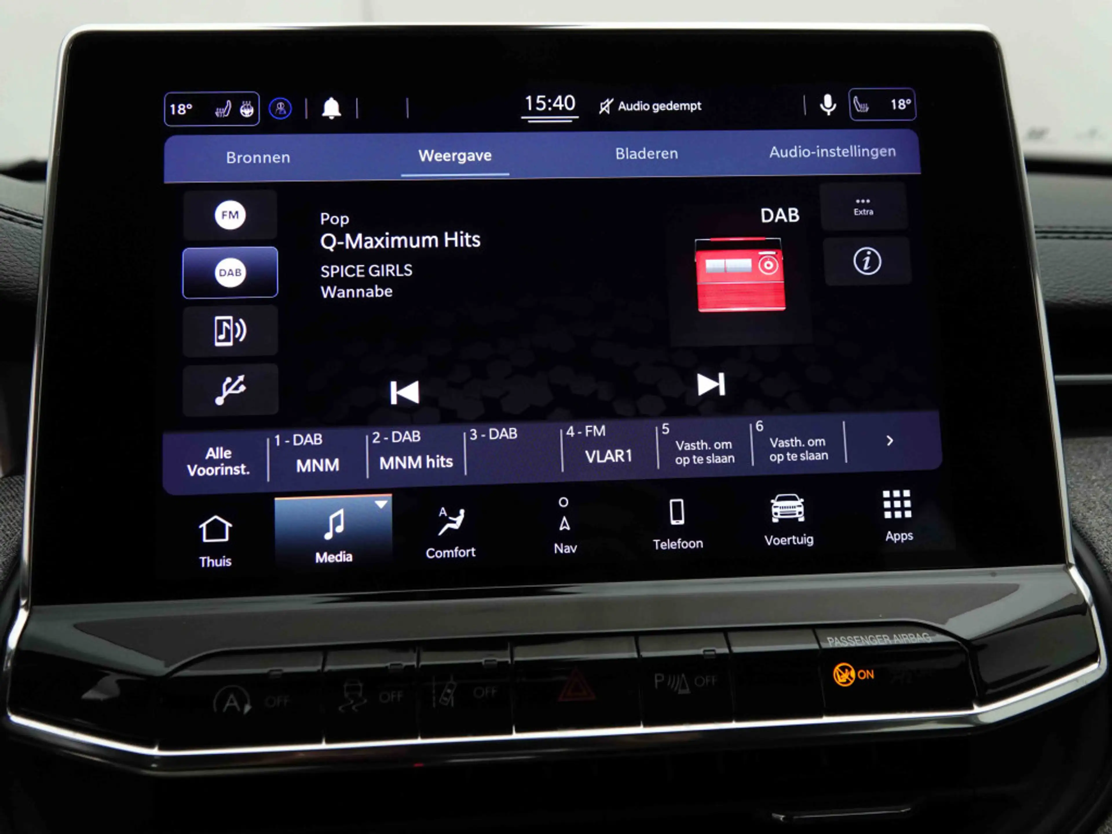 Jeep Compass 1.3 T4 AUT 150 Longitude | GPS | Camera | Heated Seats | LED Lights — photo 12