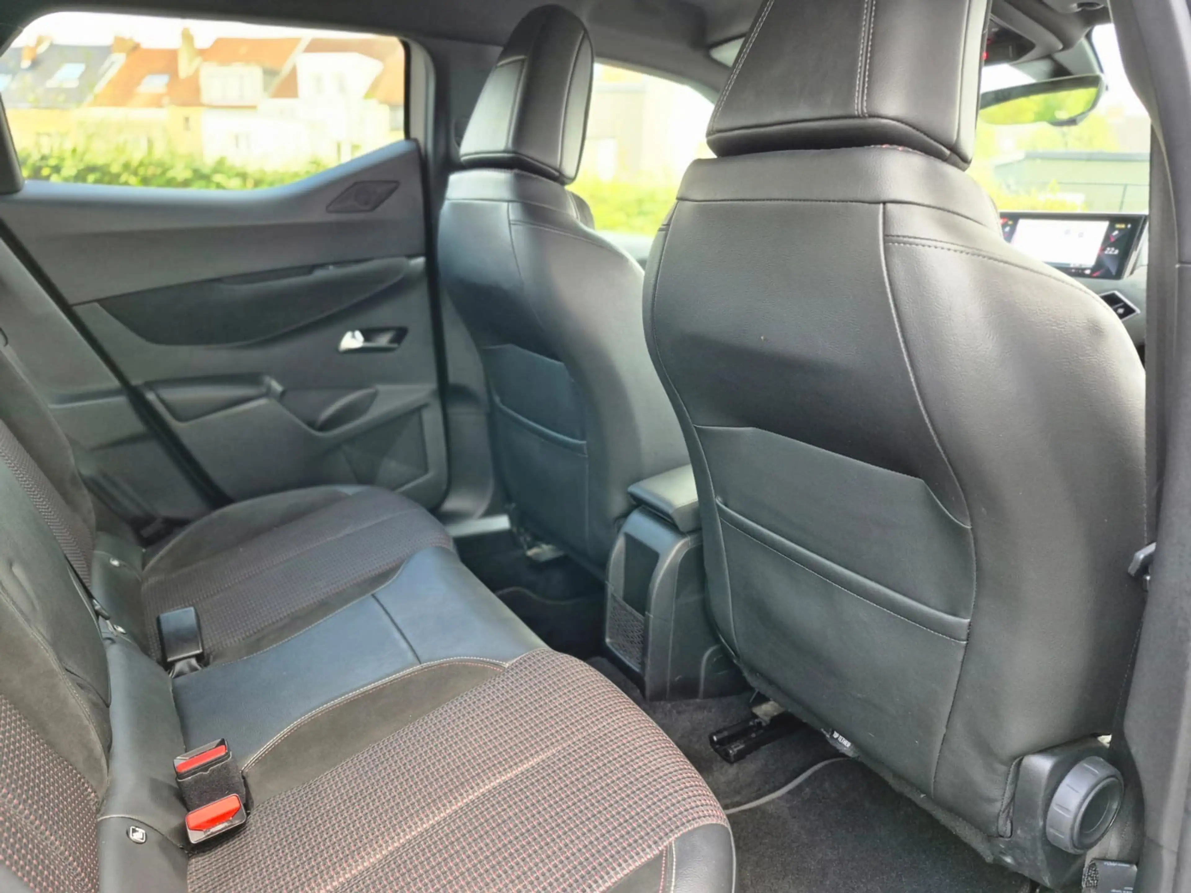 DS Automobiles DS 3 Crossback *** Performance Line + Full option - 1 owner *** — photo 10