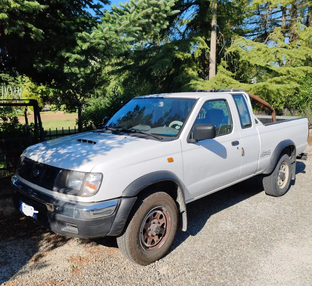 Nissan King Cab 1998 2.5 c/airbag,CL,clima, foto 7