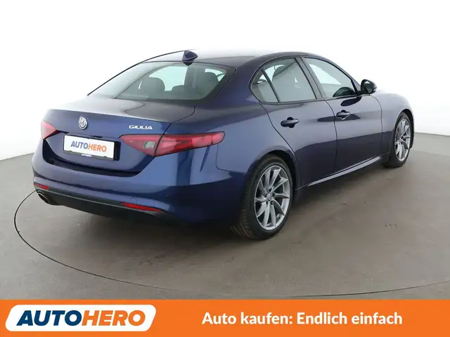 Alfa Romeo Giulia view 6