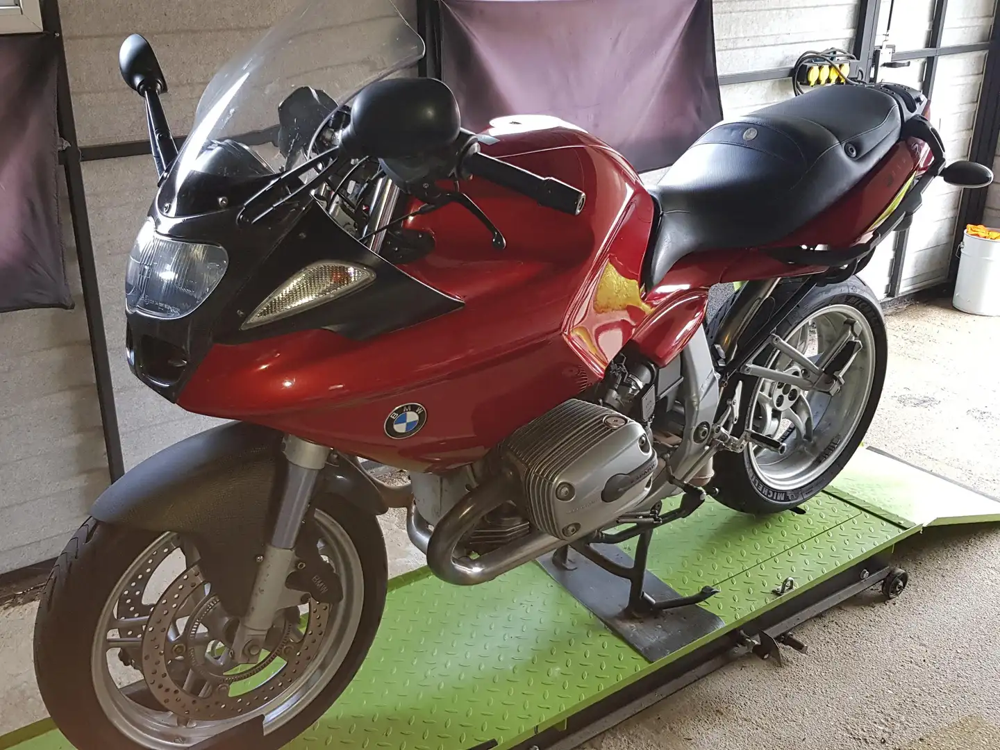 BMW R 1100 S ABS 2004 Červená - 1