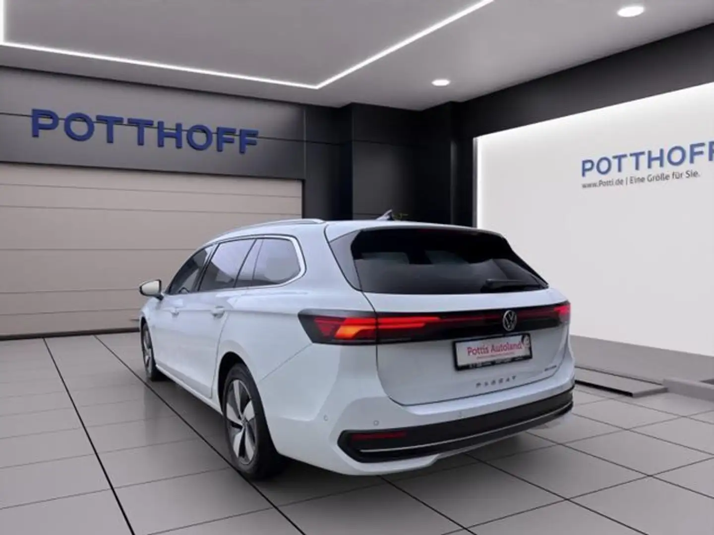 Volkswagen Passat Variant 1.5 TSI eHybrid DSG BUSINESS AHK Weiß - 2