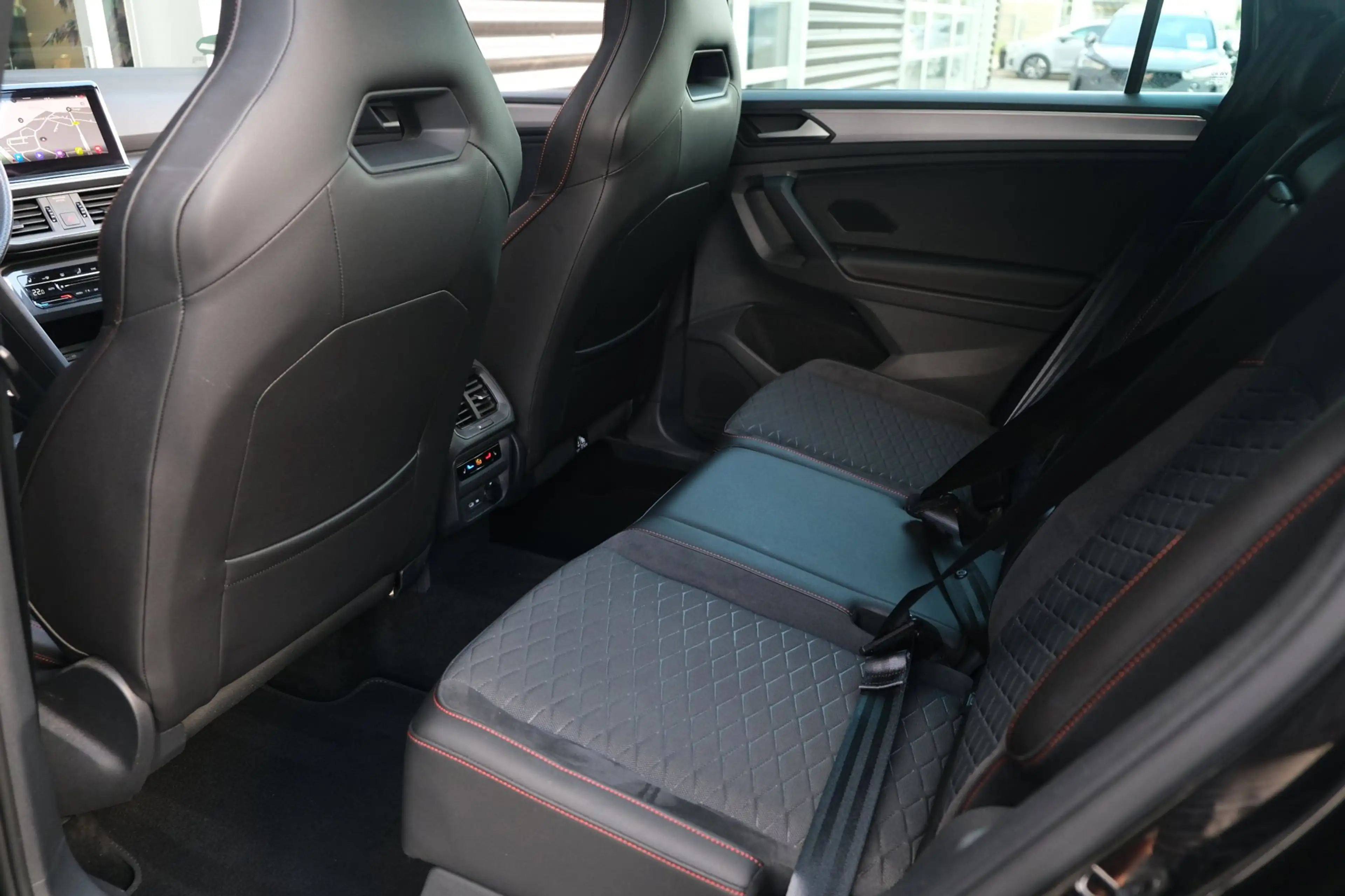 SEAT Tarraco 1.4 TSI e-Hybrid PHEV FR 245PK Pano Trekhaak Led C — photo 10
