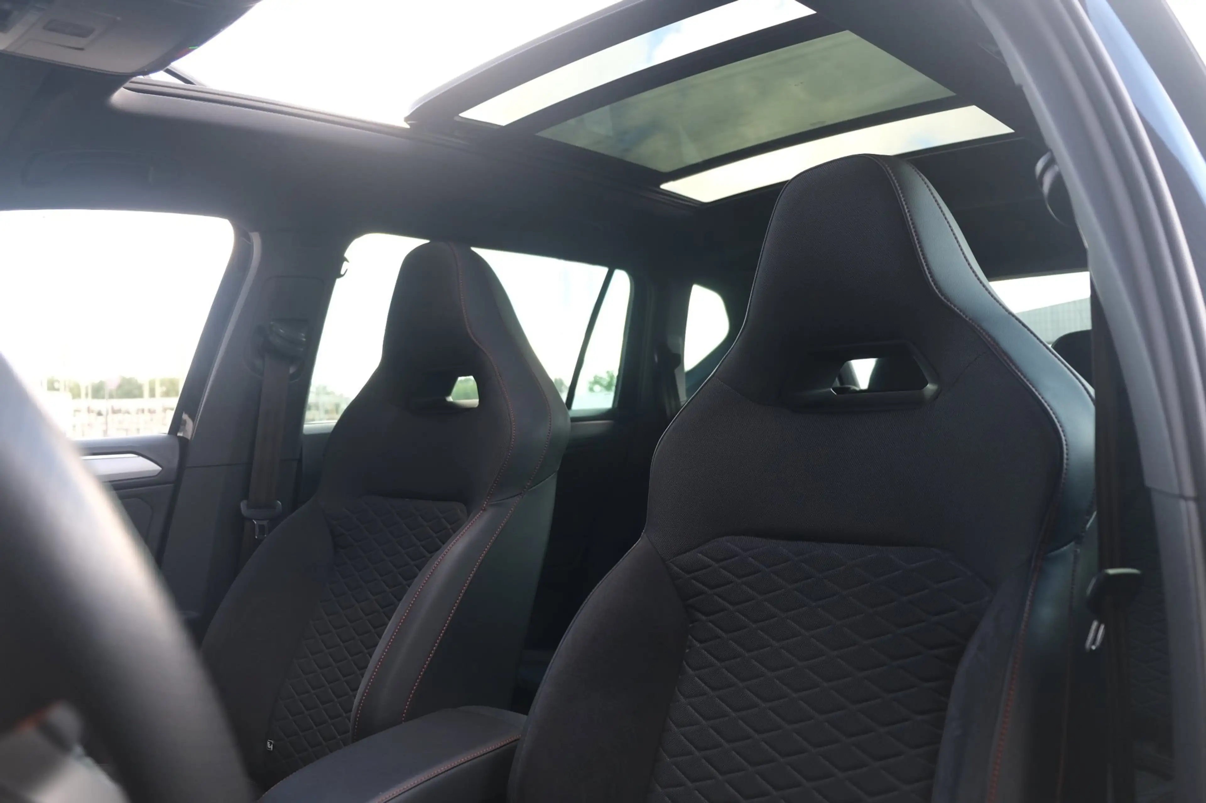 SEAT Tarraco 1.4 TSI e-Hybrid PHEV FR 245PK Pano Trekhaak Led C — photo 4