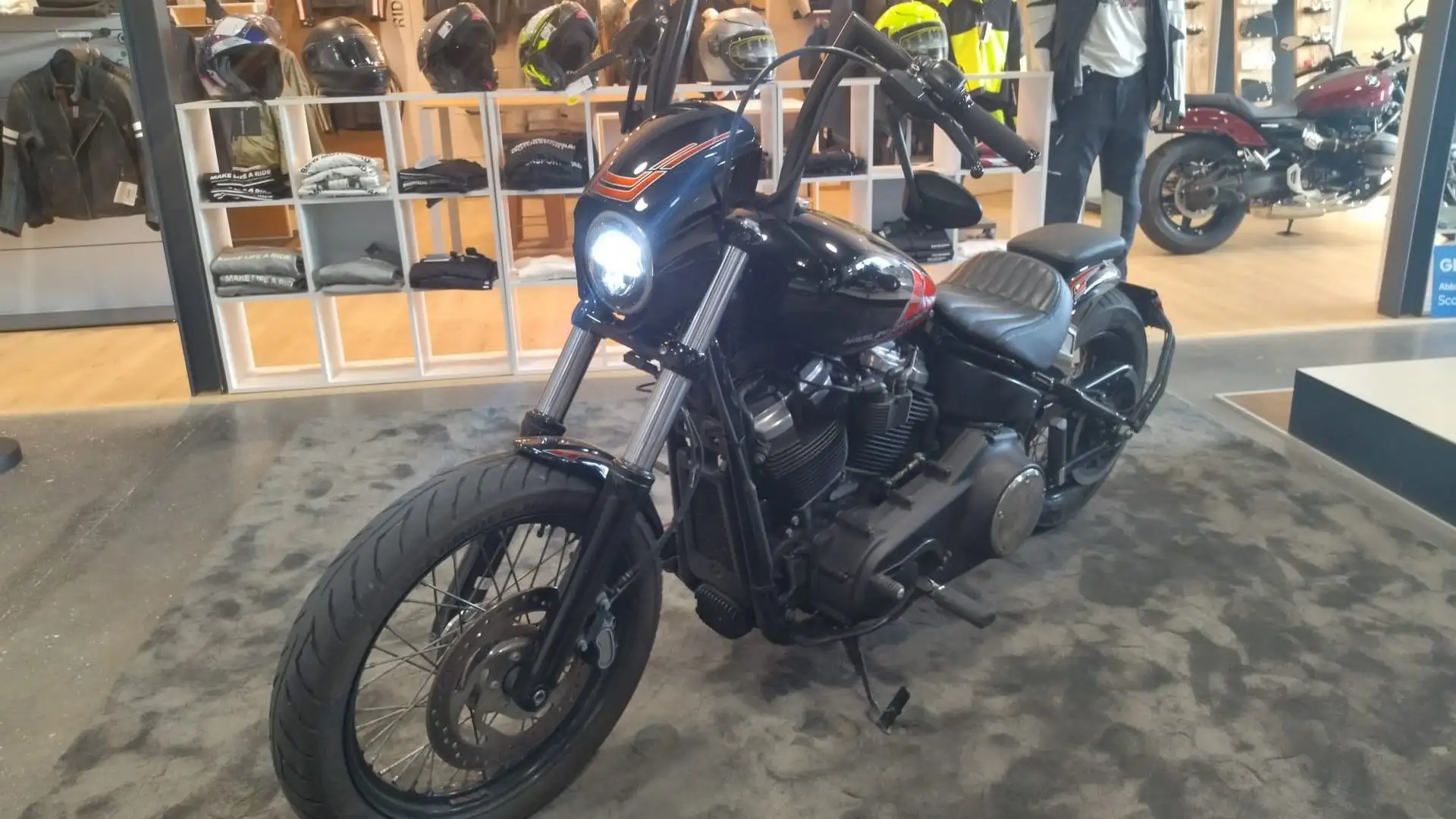 Harley-Davidson Street Bob 107 abs my18 Gris - 1