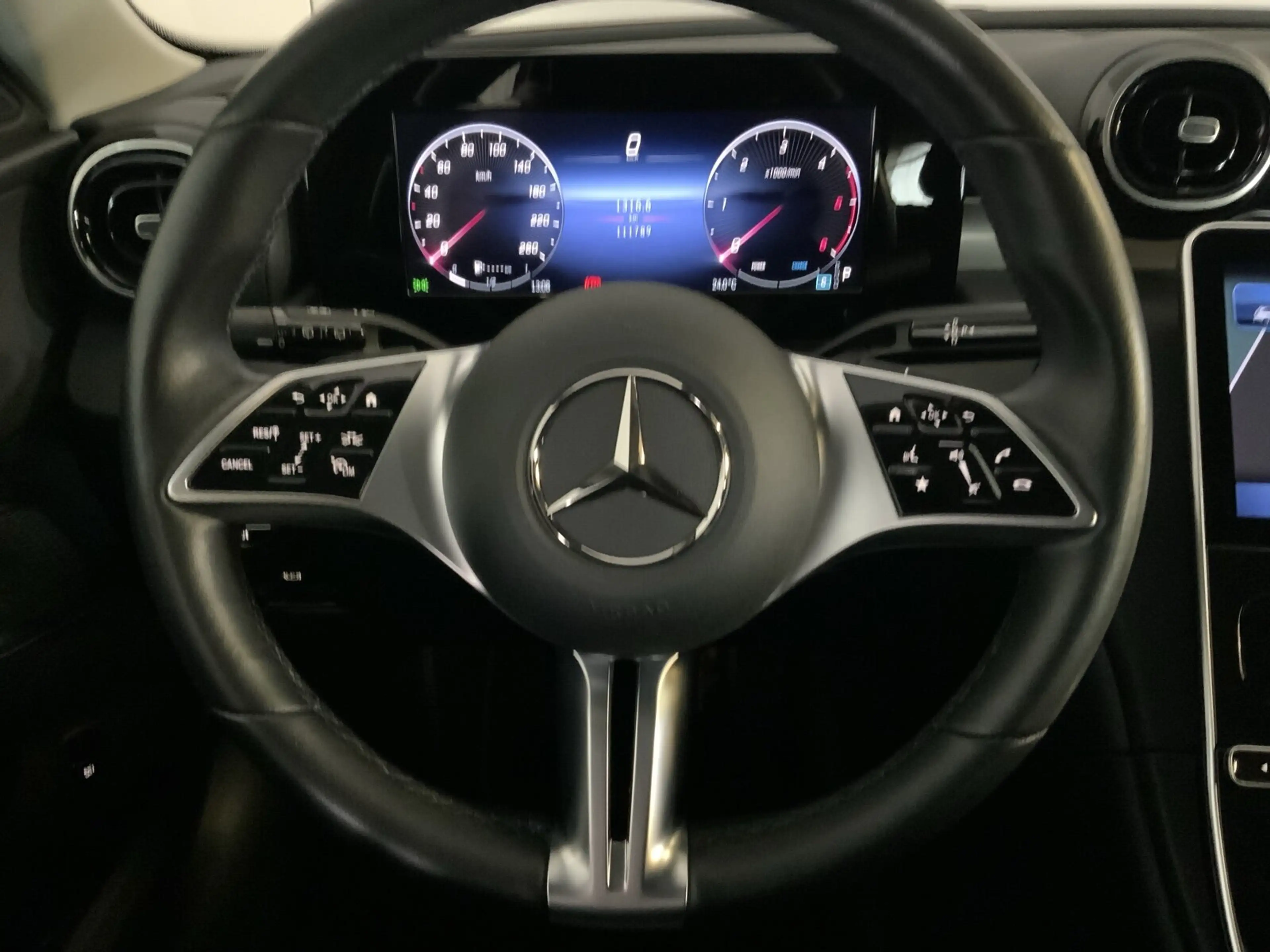 Mercedes-Benz C 200 C 200 d T LED Totwinkel DISTRO RüKa AppleCarPlay — photo 10