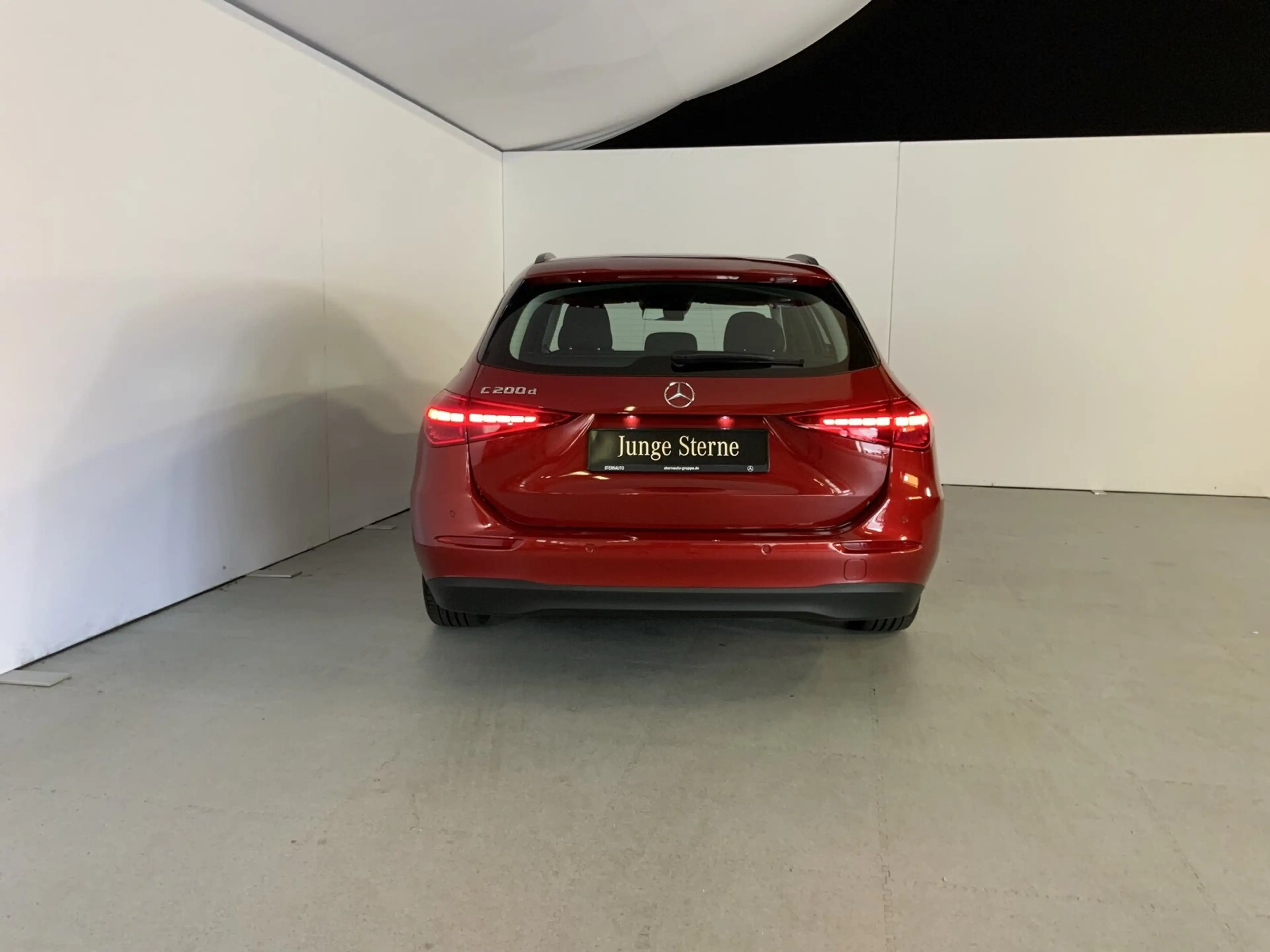 Mercedes-Benz C 200 C 200 d T LED Totwinkel DISTRO RüKa AppleCarPlay — photo 6