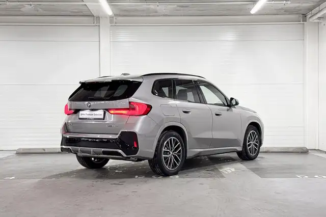 BMW X1 view 7
