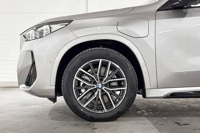 BMW X1 view 4