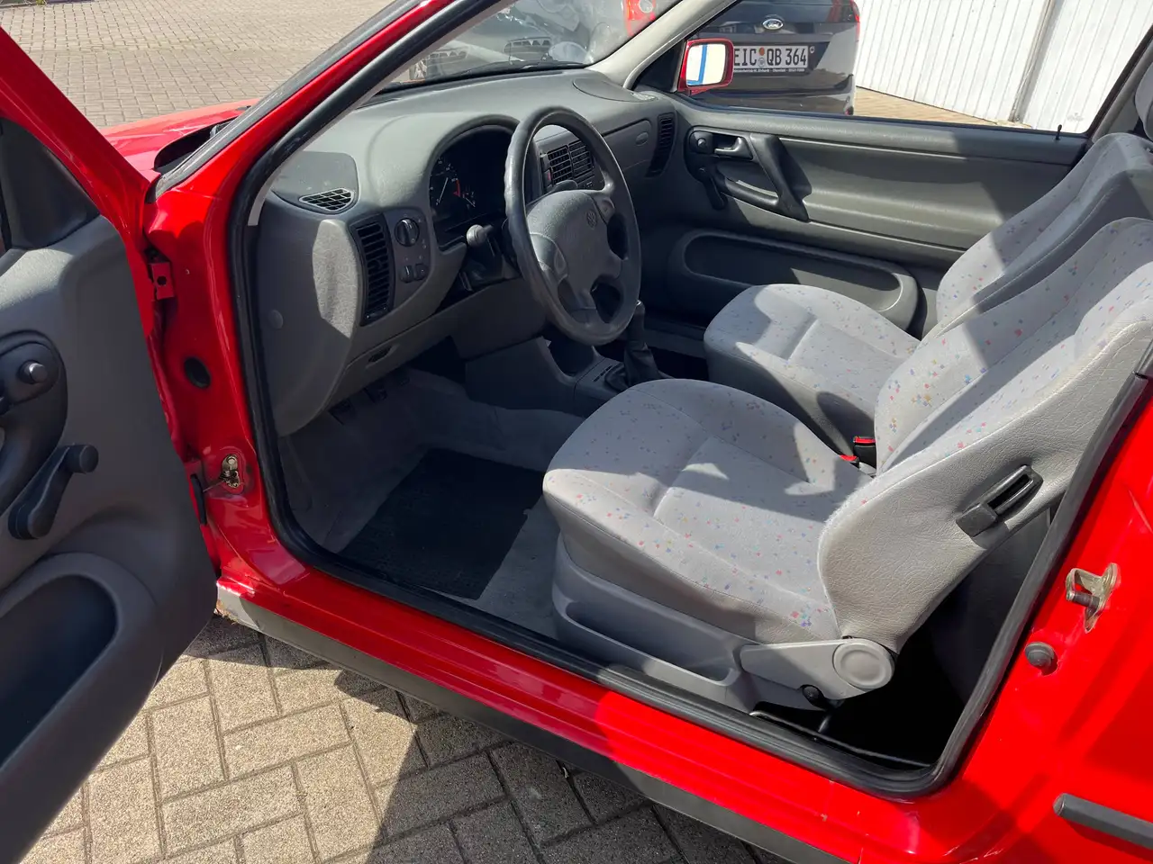Volkswagen Polo 1.1, 45 PS Oldtimer, 2.Hd, ZR neu,TÜV neu, Glasdach, foto 9