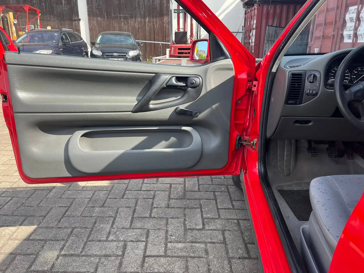 Volkswagen Polo 1.1, 45 PS Oldtimer, 2.Hd, ZR neu,TÜV neu, Glasdach, foto 10