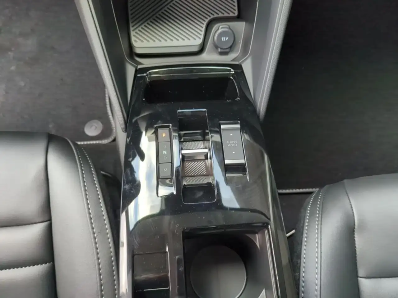 Citroen C4 Hybrid 145 MAX 14