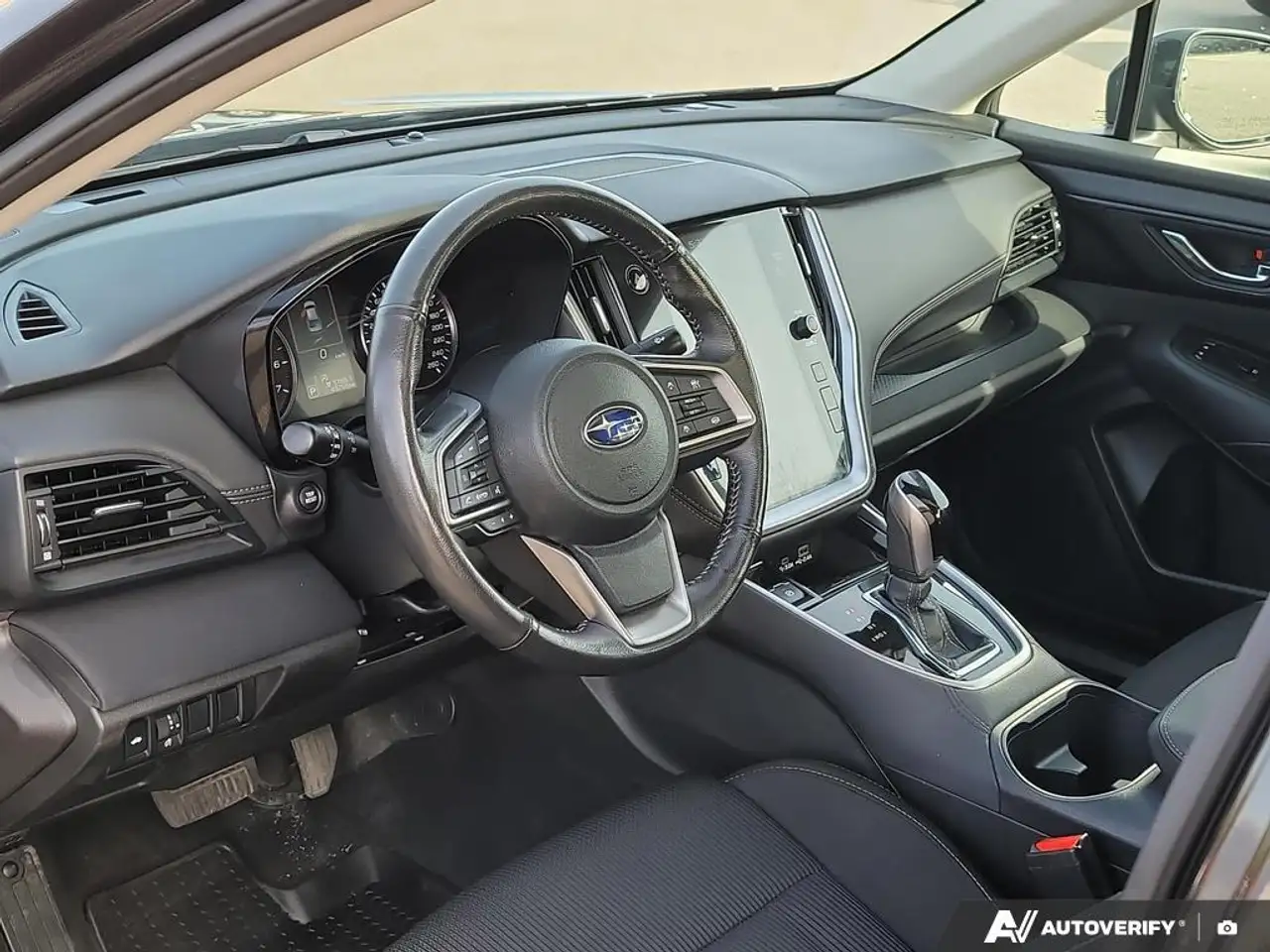 Subaru Legacy снимка Subaru Legacy