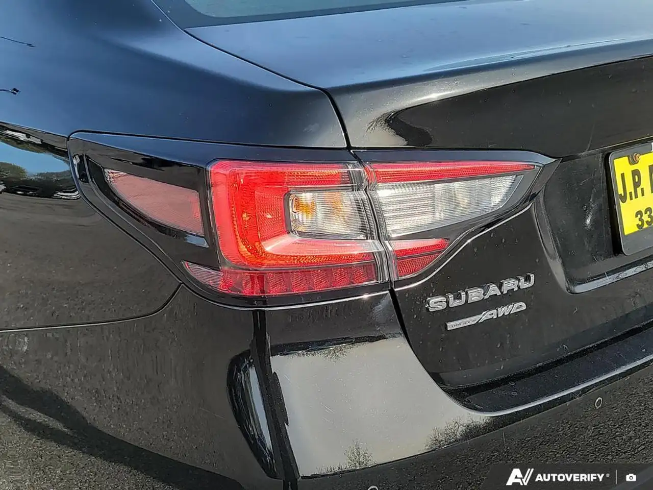Subaru Legacy снимка Subaru Legacy