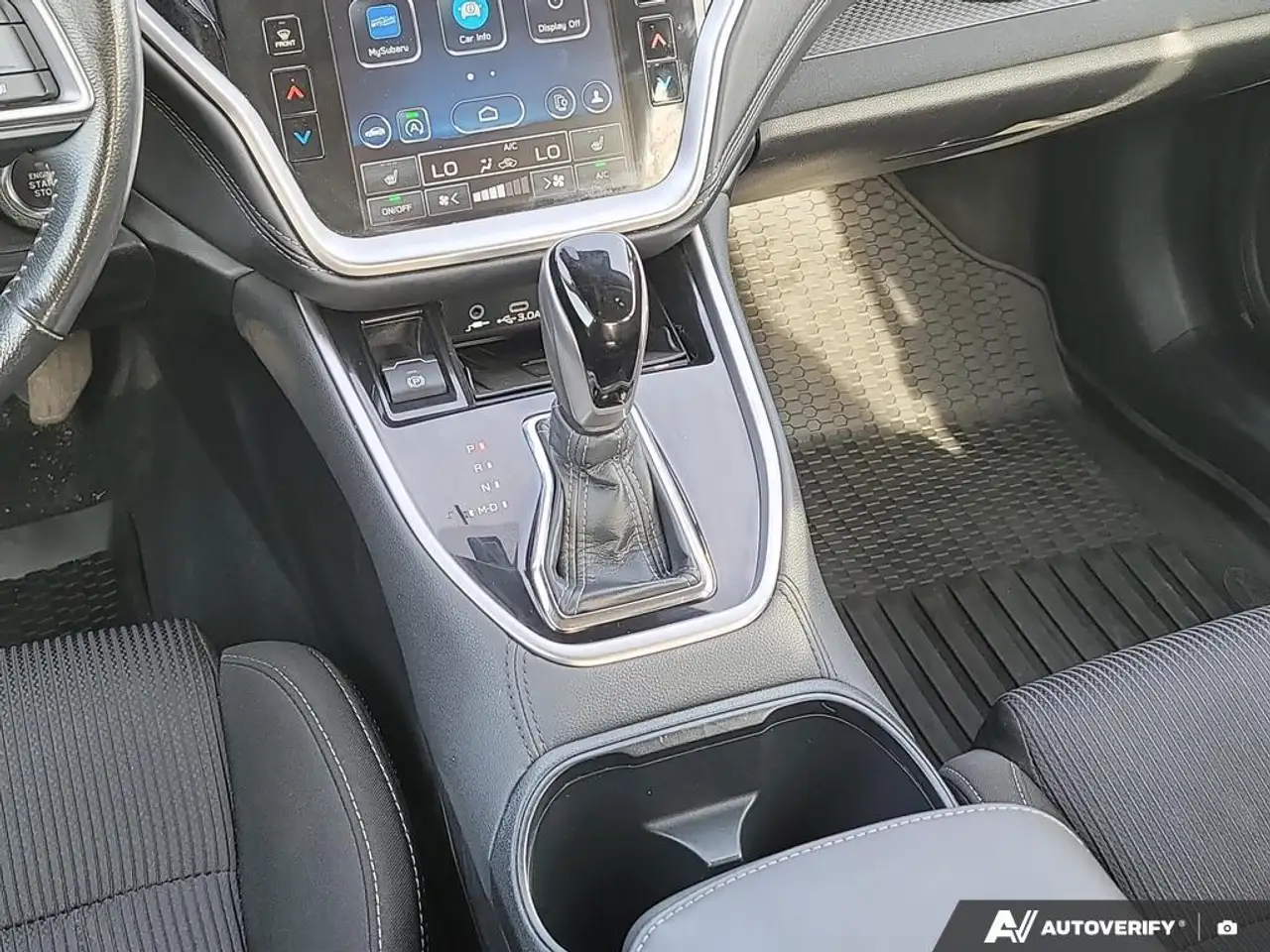 Subaru Legacy снимка Subaru Legacy