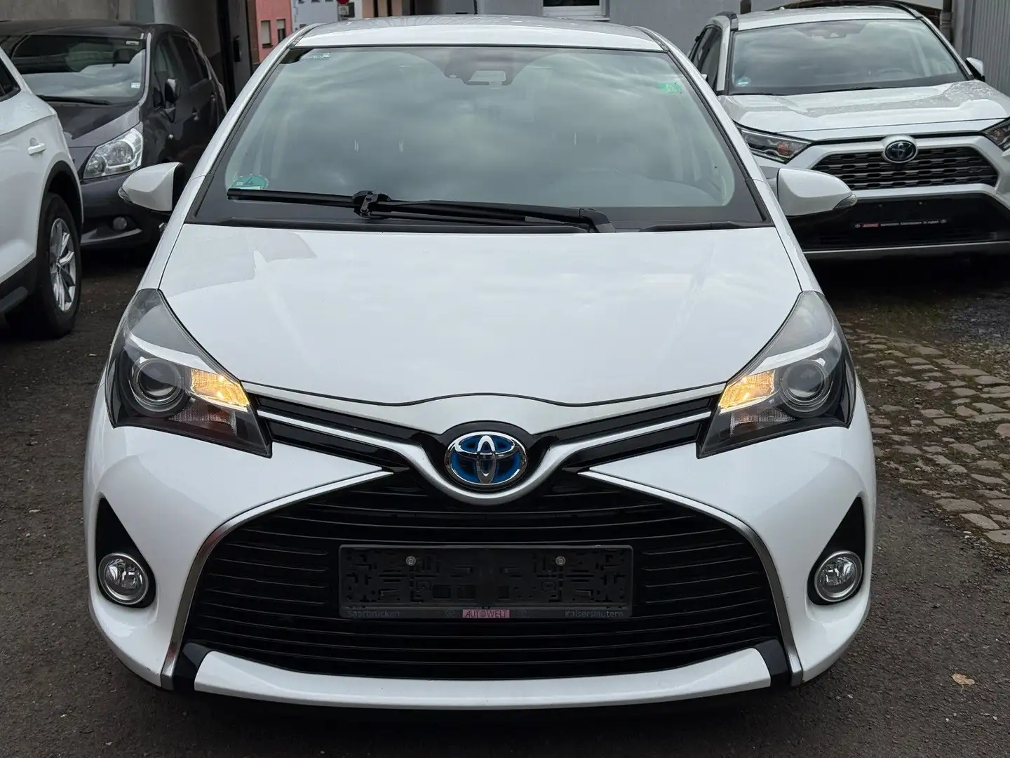 Toyota Yaris 1.5 Hybrid Edition-S *Kamera/Sitz-Hz* Weiß - 2