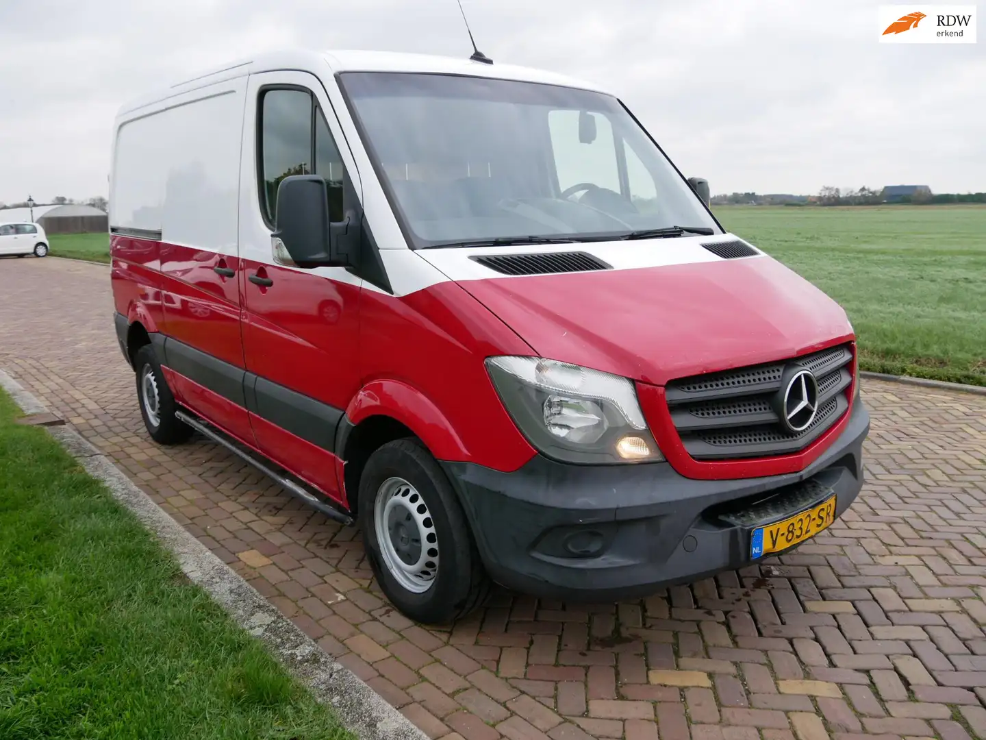 Mercedes-Benz Sprinter 214 2.2 CDI 325 AC NAVI ** 6499 EX BTW ** (2018 !! Rood - 1