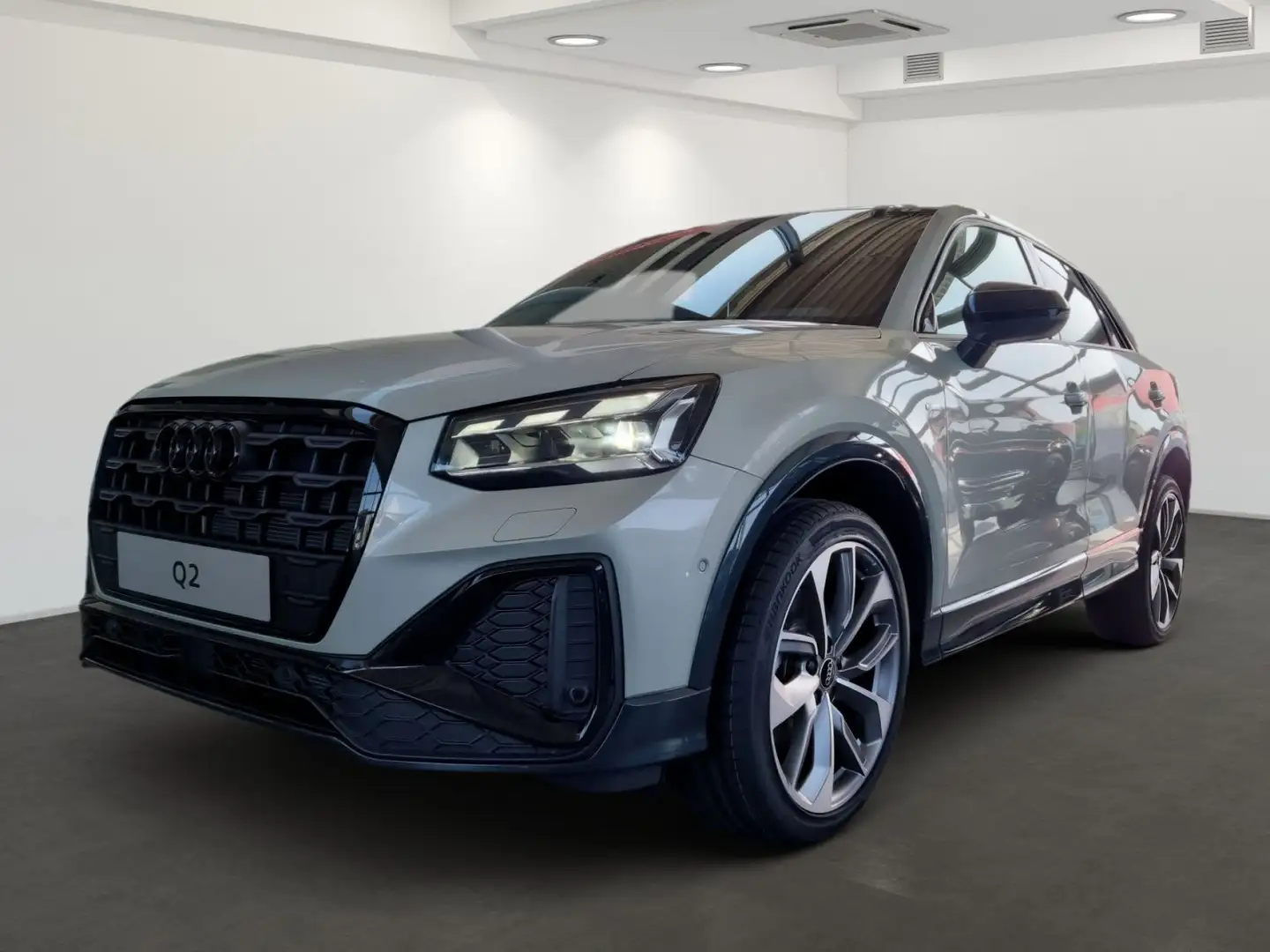 Audi Q2 S line TFSI Matrix LED Parkasistent GRA Smart Silber - 2
