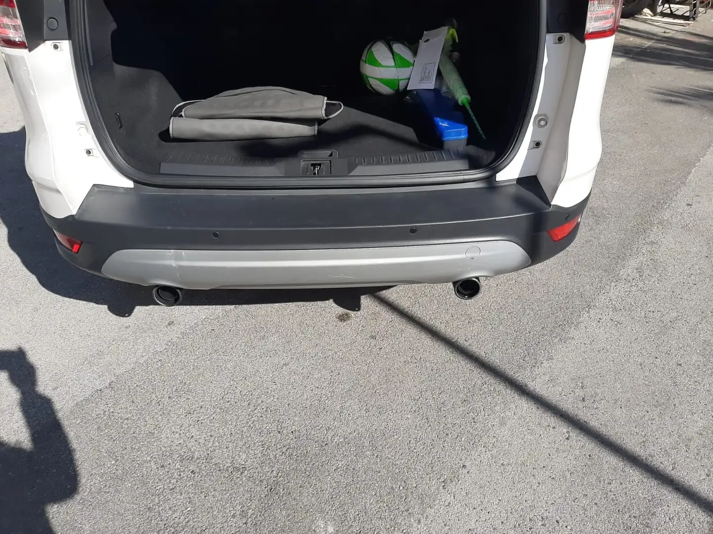 Ford Kuga Kuga II 2013 2.0 tdciTitanium 4wd 163cv powershift Blanc - 1