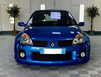 Clio II 2004 3p 3.0 V6 Sport