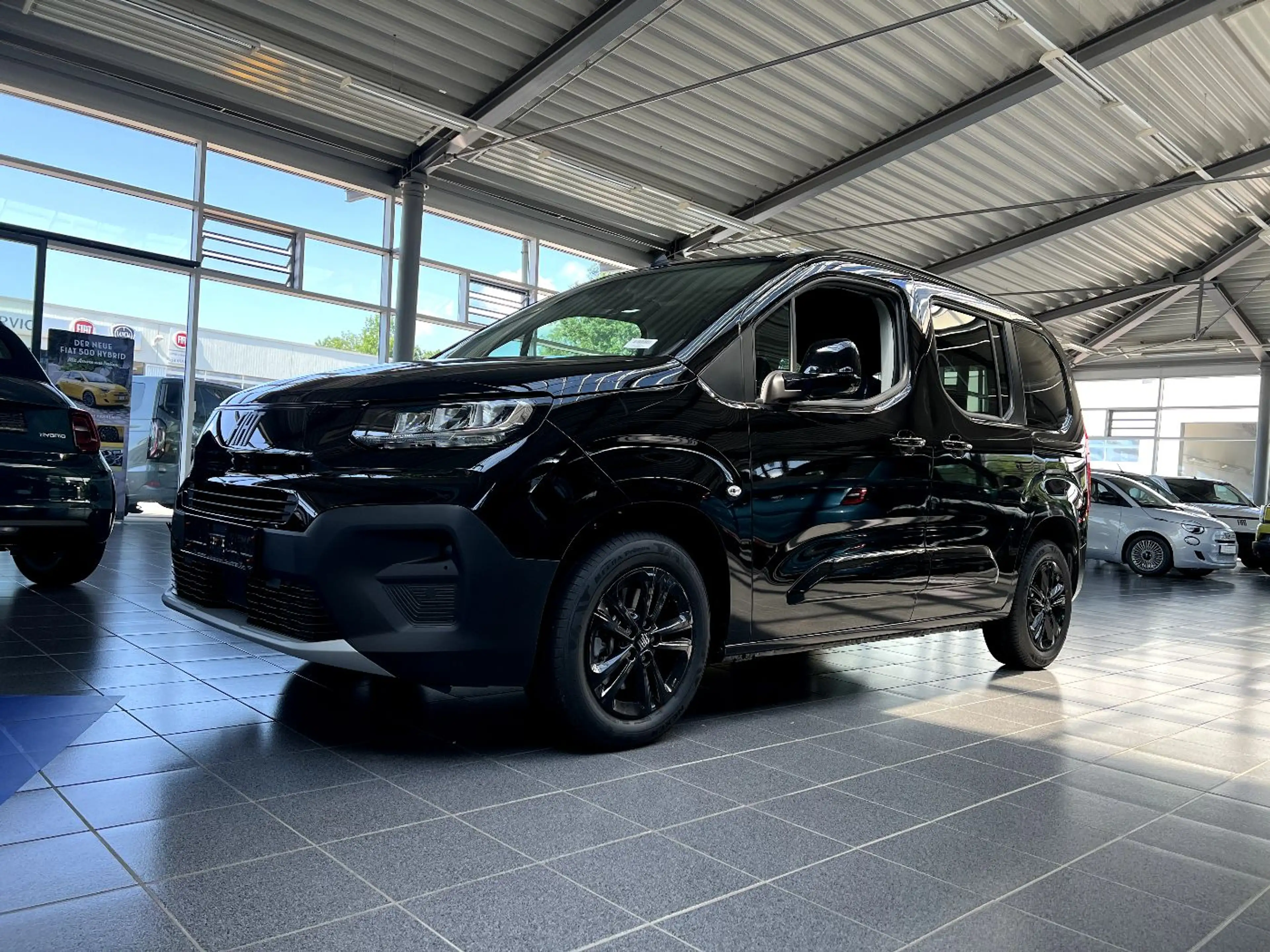 Fiat Qubo L L1 Icon 1.5 *5-Sitzer LED Navi ACC Sitzh.
