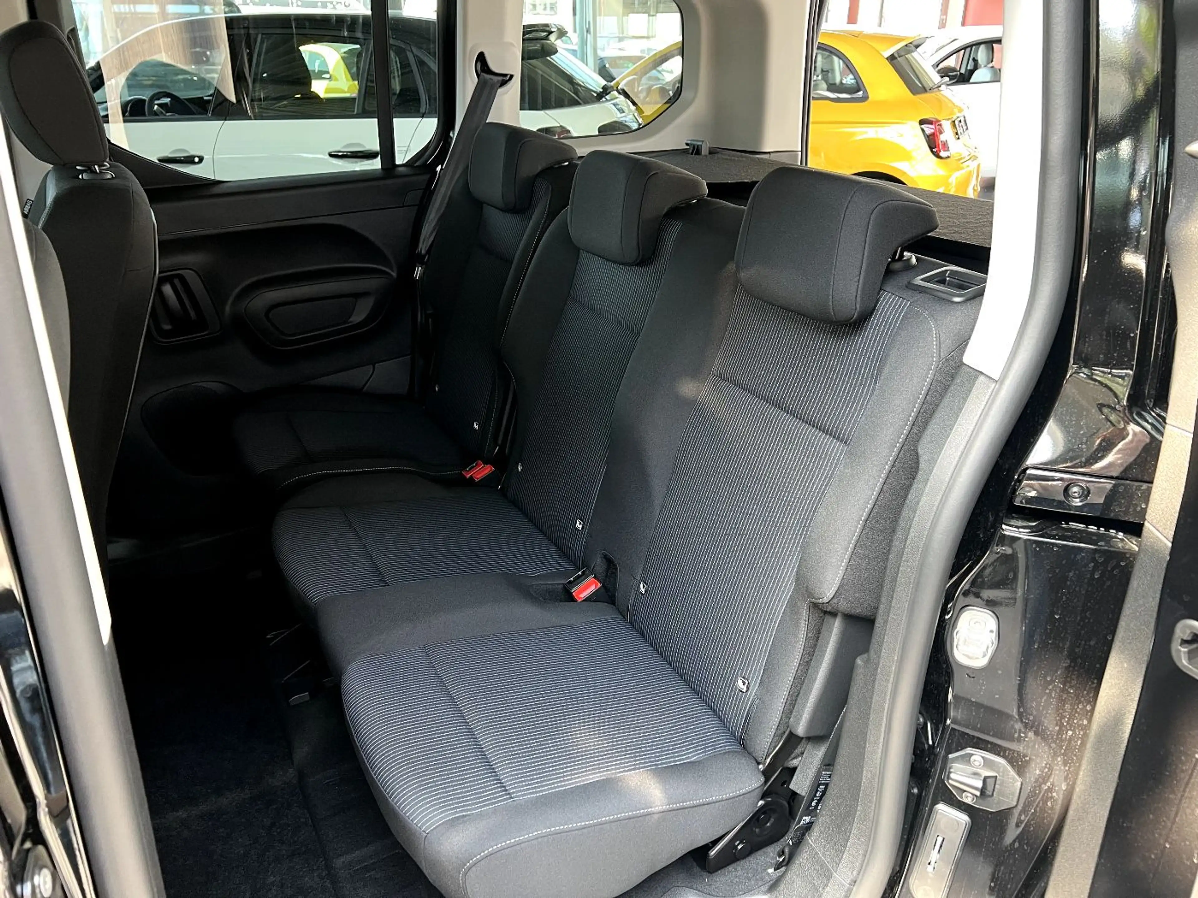 Fiat Qubo L L1 Icon 1.5 *5-Sitzer LED Navi ACC Sitzh. — photo 12