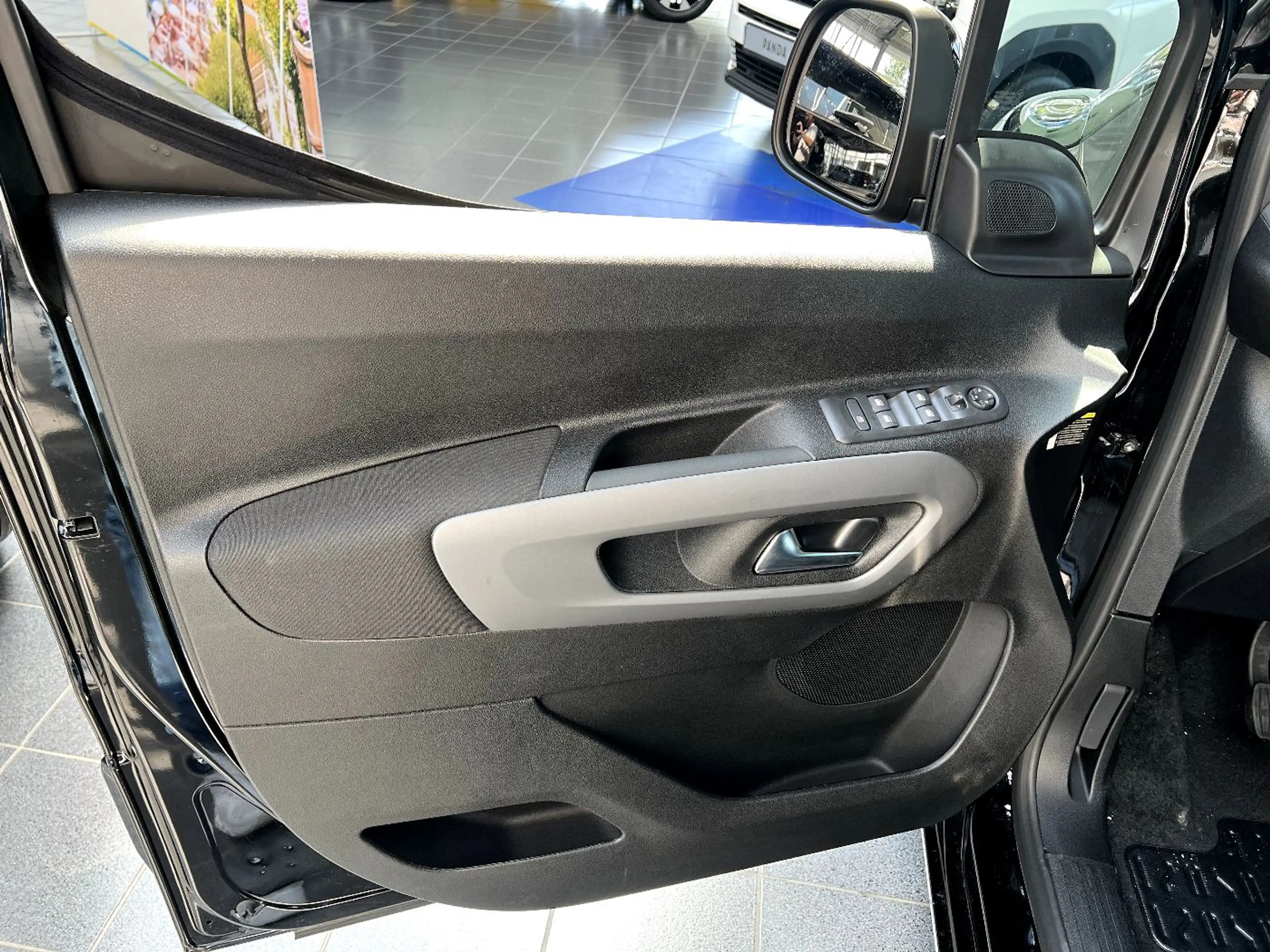 Fiat Qubo L L1 Icon 1.5 *5-Sitzer LED Navi ACC Sitzh. — photo 10