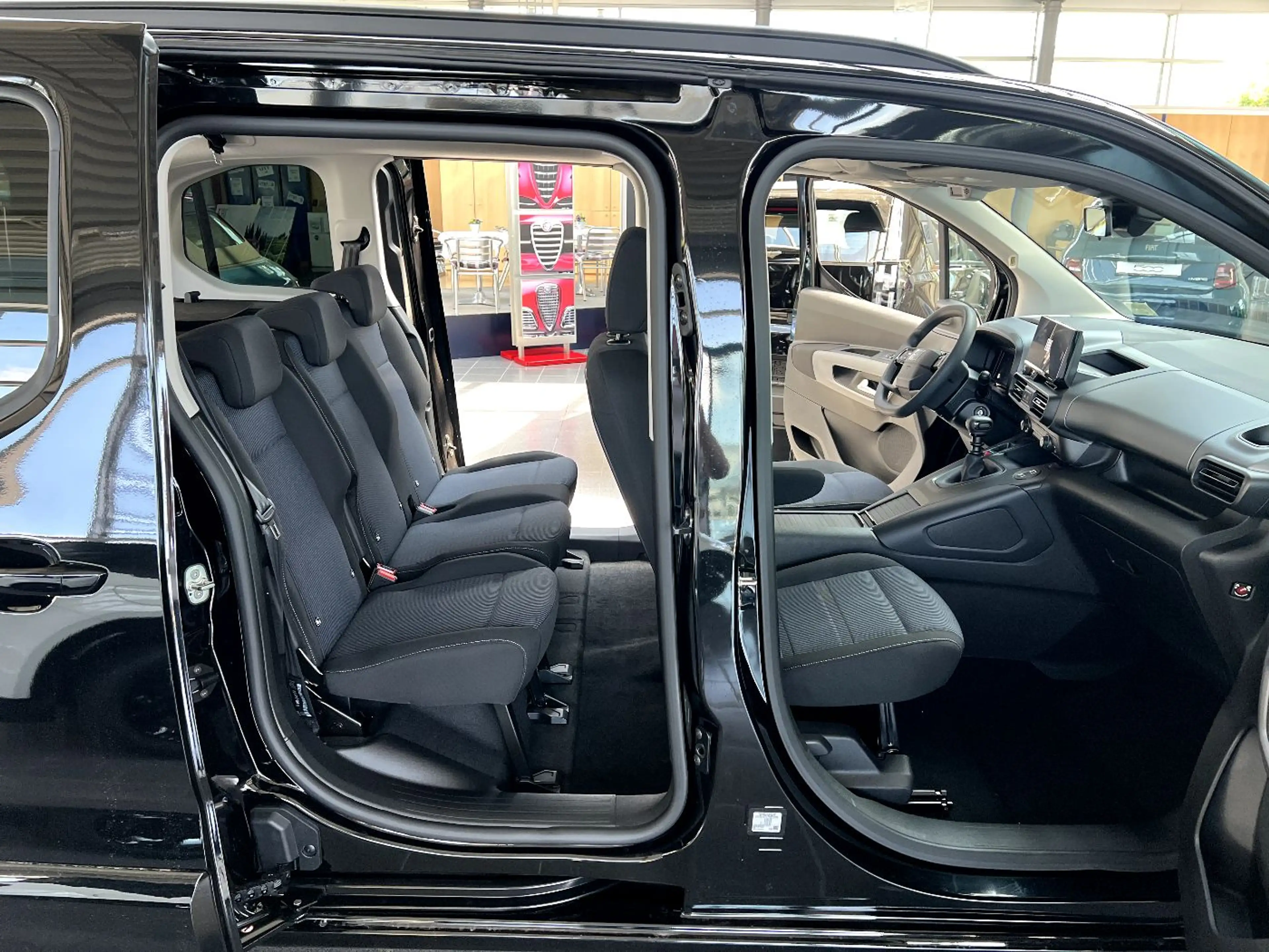 Fiat Qubo L L1 Icon 1.5 *5-Sitzer LED Navi ACC Sitzh. — photo 14