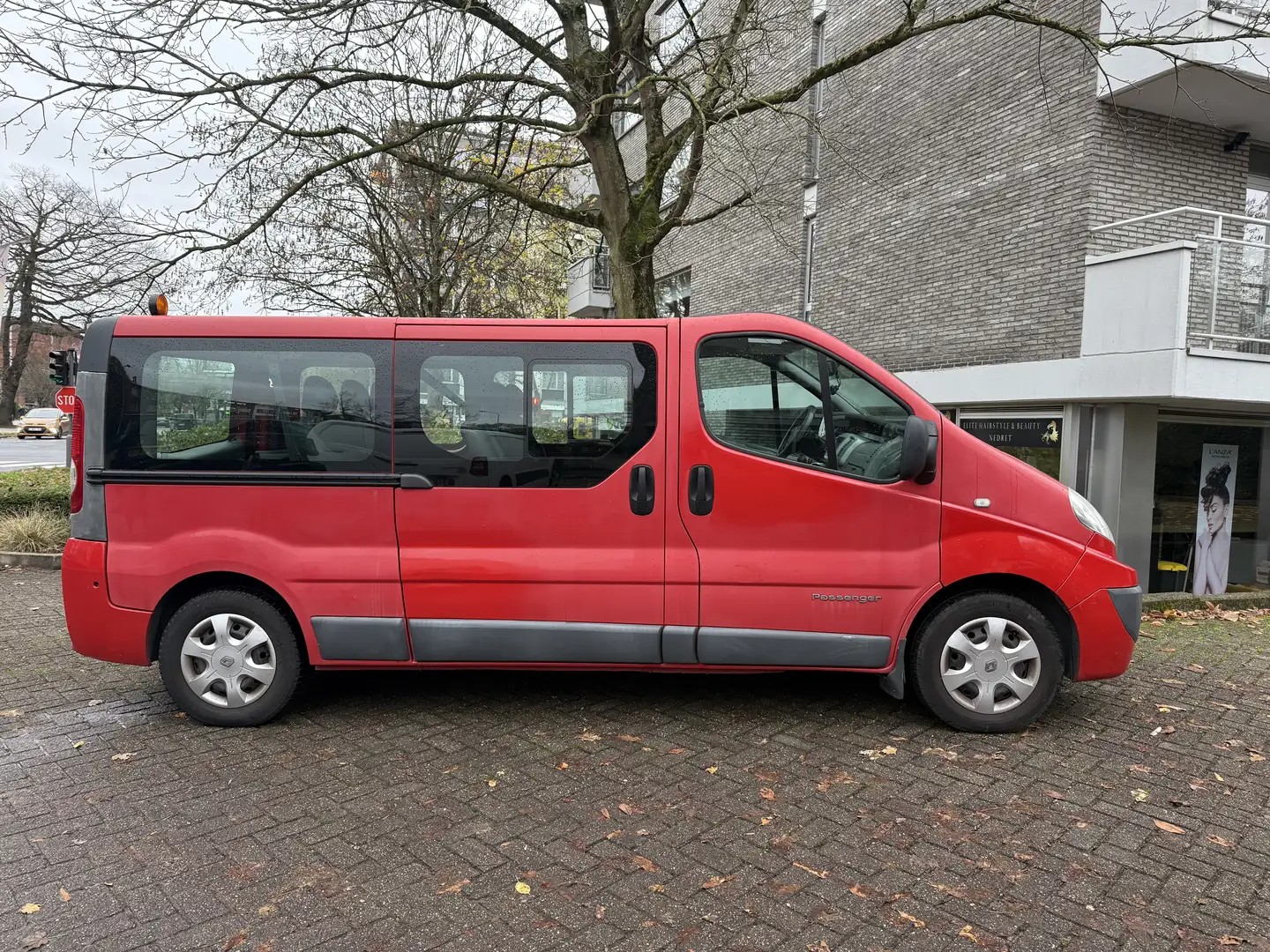 Renault Trafic PESSENGER - 2