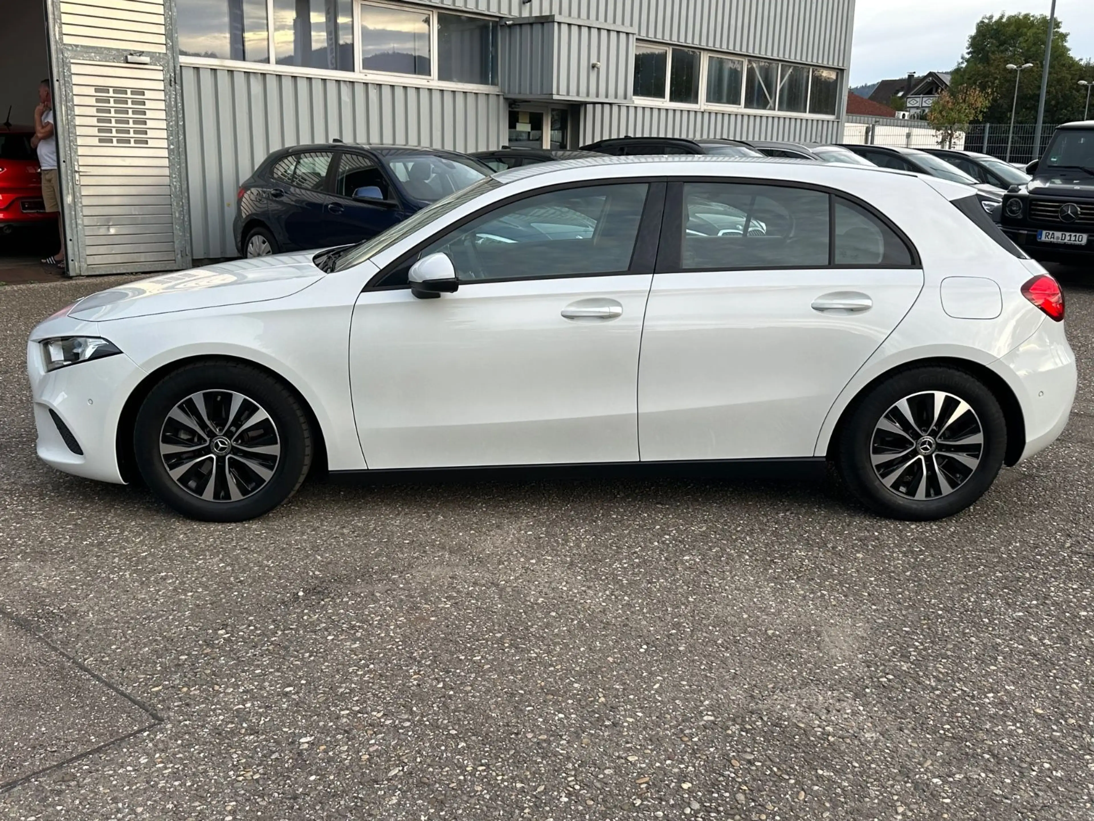 Mercedes-Benz A 180 d 1950ccm ALU MBUX DAB AC NAVI CAM TOP — photo 8