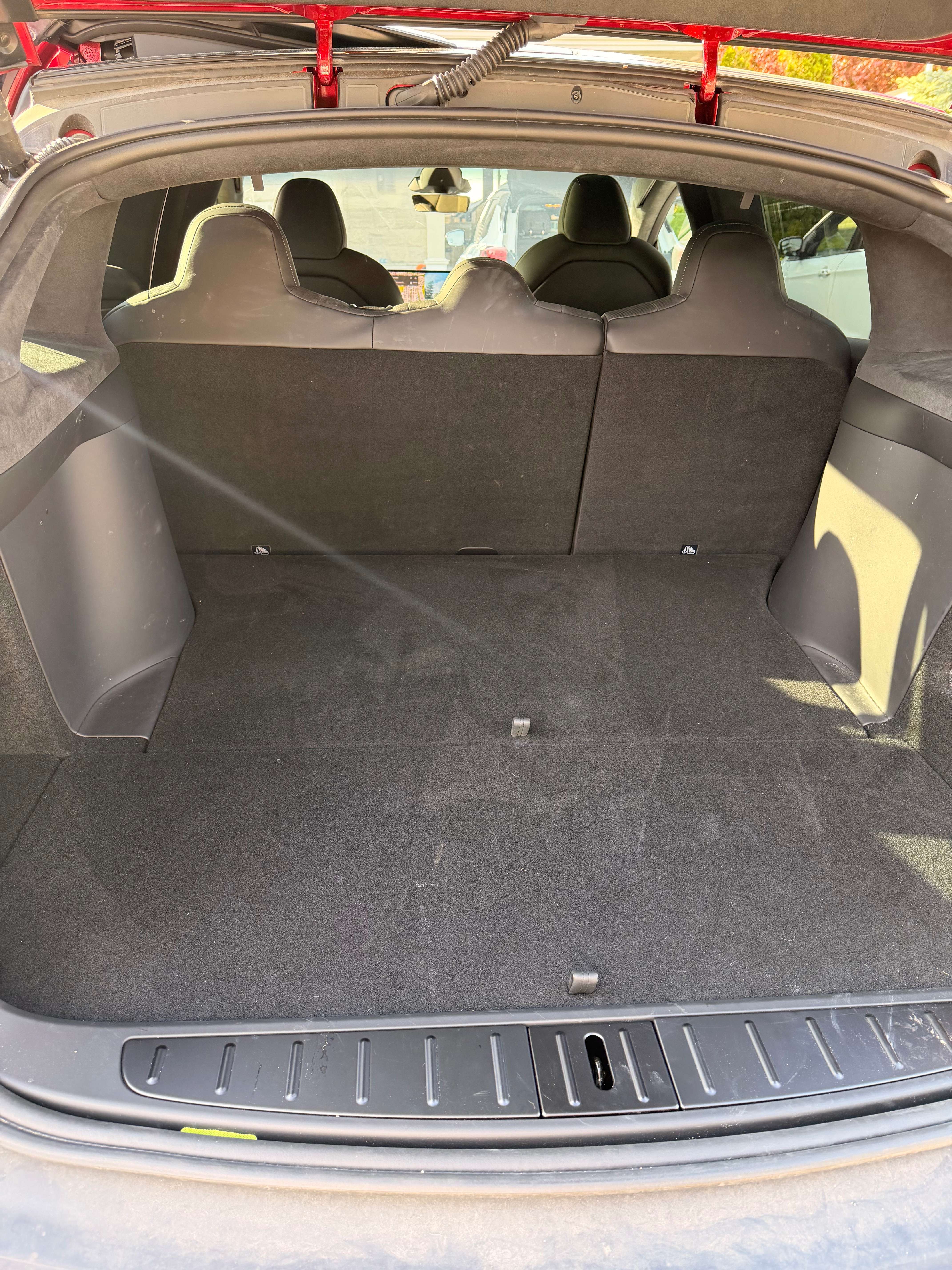 2024 Tesla Model X alt 5