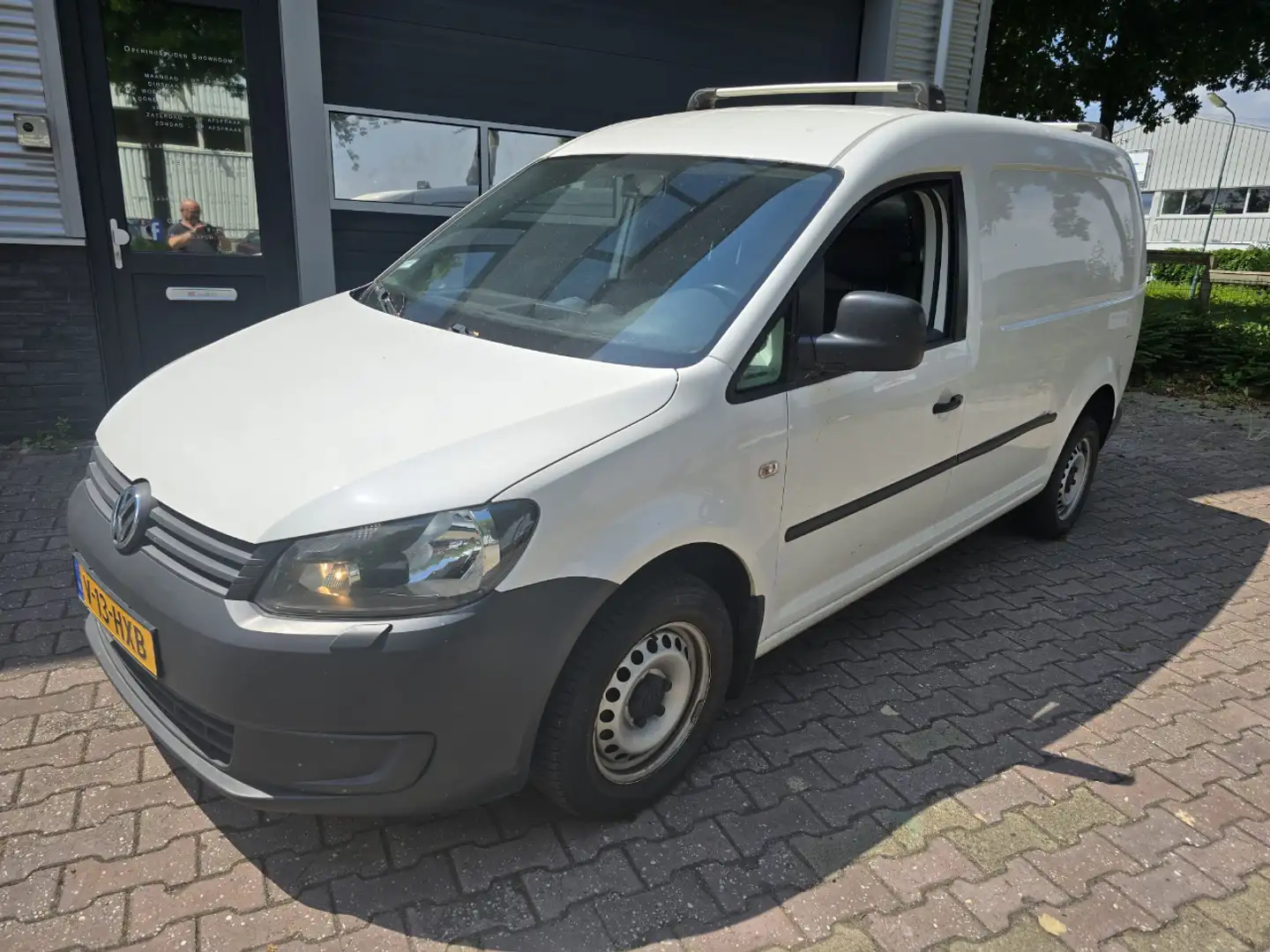 Volkswagen Caddy 1.6 TDI MAXI Wit - 1
