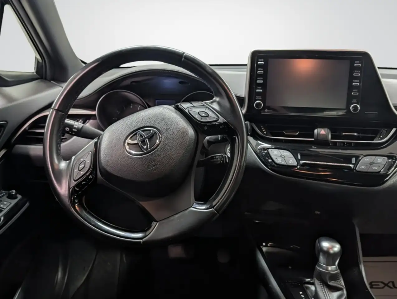 Toyota C-HR снимка Toyota C-HR