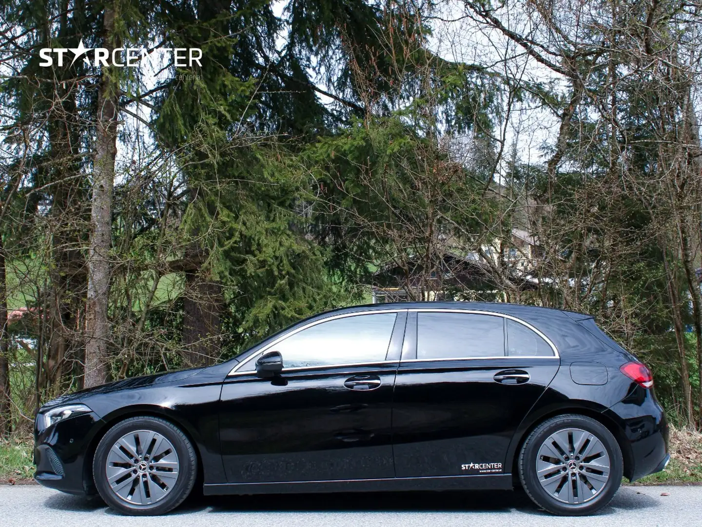 Mercedes-Benz A 200 d Progressive Aut. Schwarz - 2