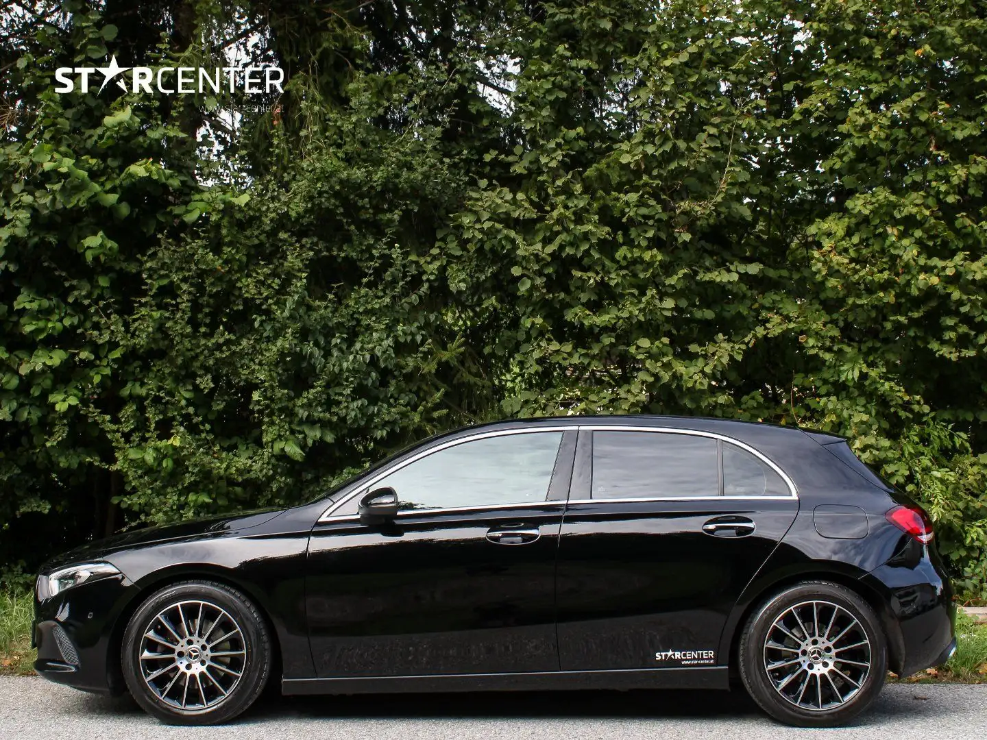 Mercedes-Benz A 200 d Progressive Aut. Schwarz - 2