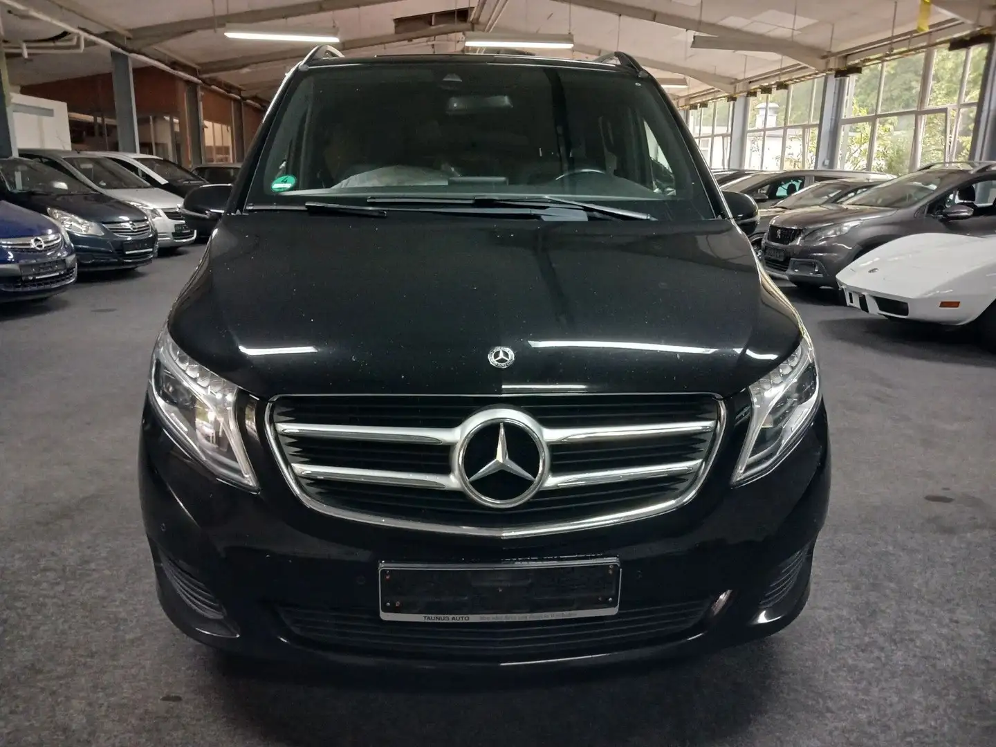 Mercedes-Benz V 250 LANG 8SITZER LED NAVI  TOP!! Zwart - 1