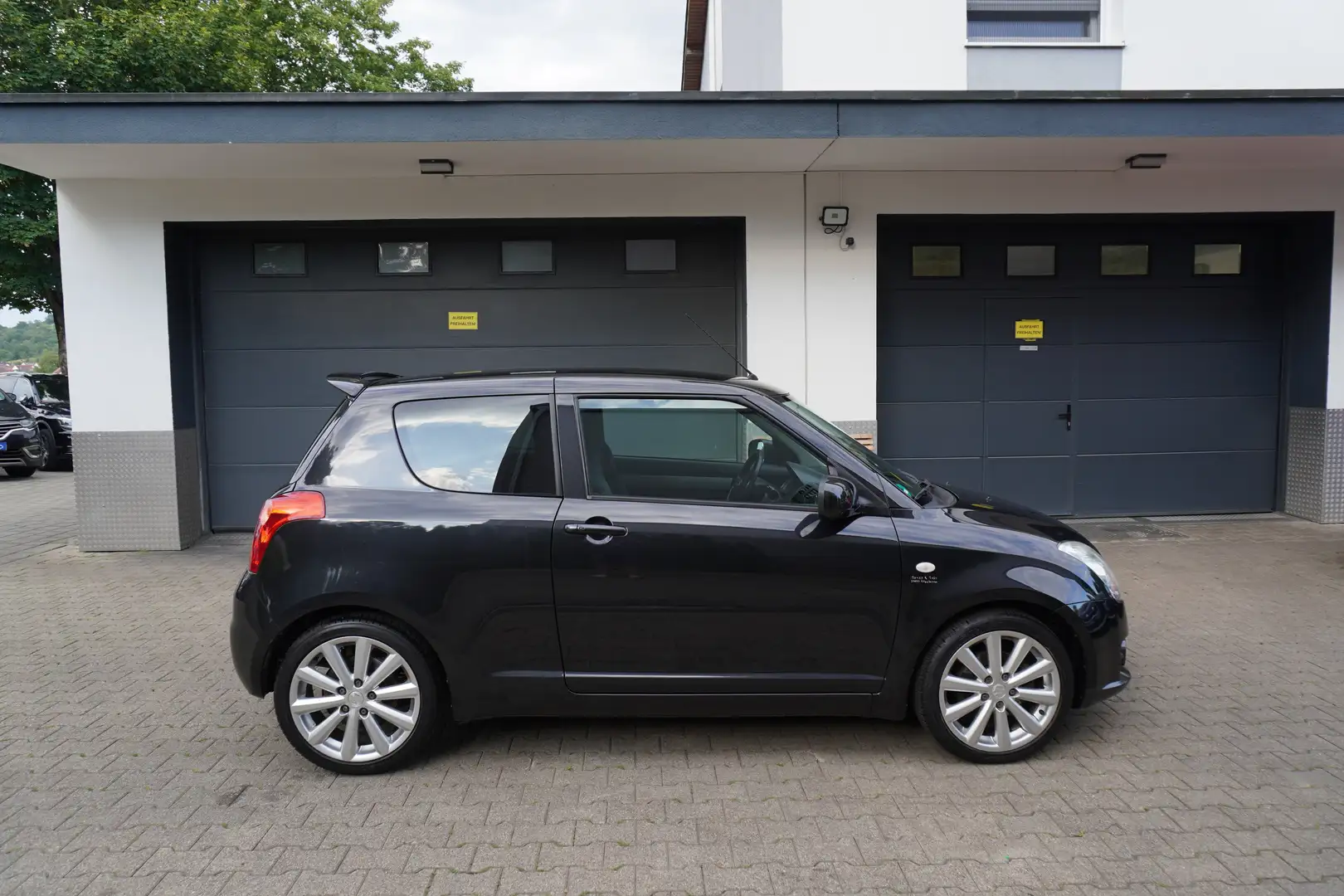 Suzuki Swift 1.6-16V Sport Rock am Ring KLIMA+NAVI+ALU+1.Hd Negro - 2