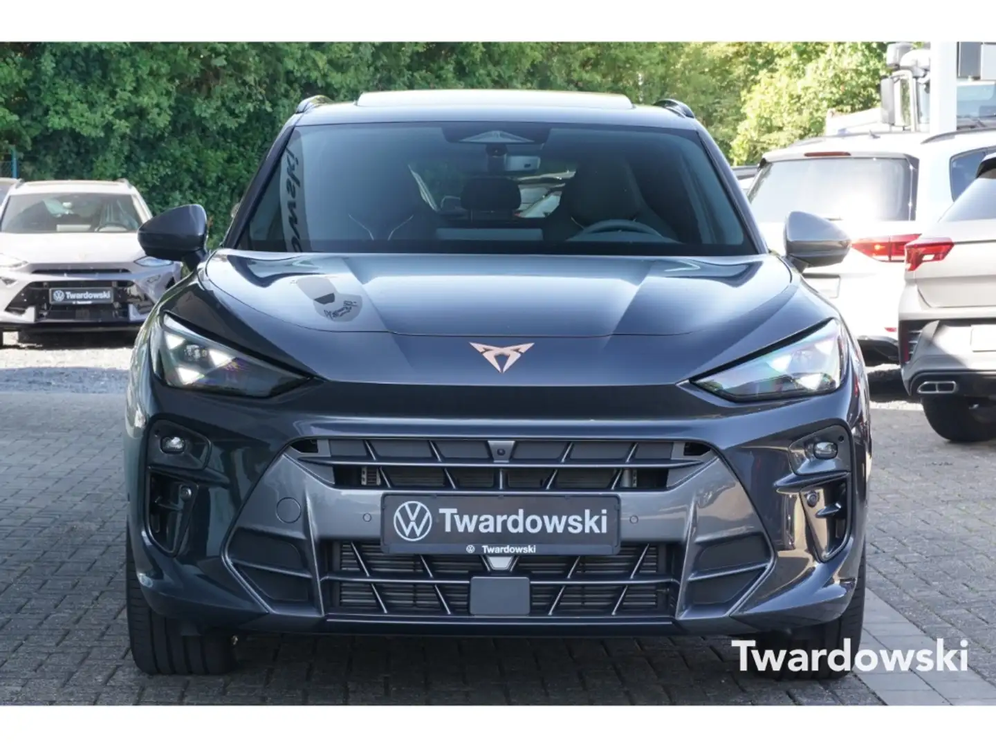 CUPRA Terramar 1.5 eTSI HUD PANO AHK MEMO ACC 360° SENNHEISER Gris - 2