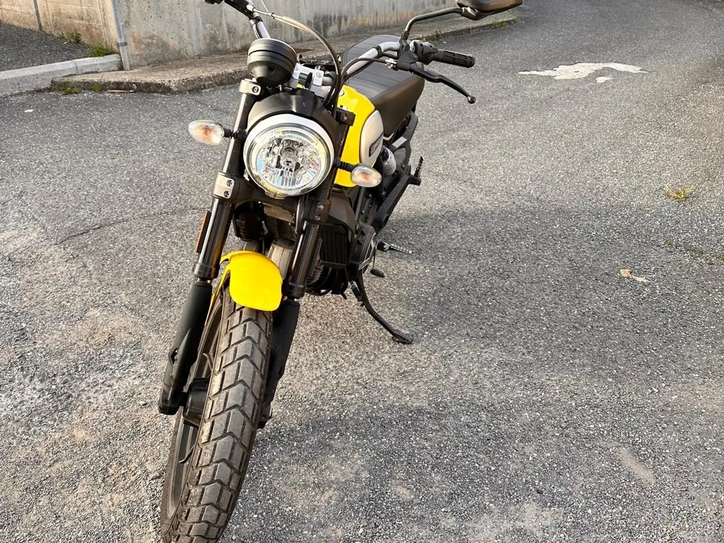Ducati Scrambler Жовтий - 1