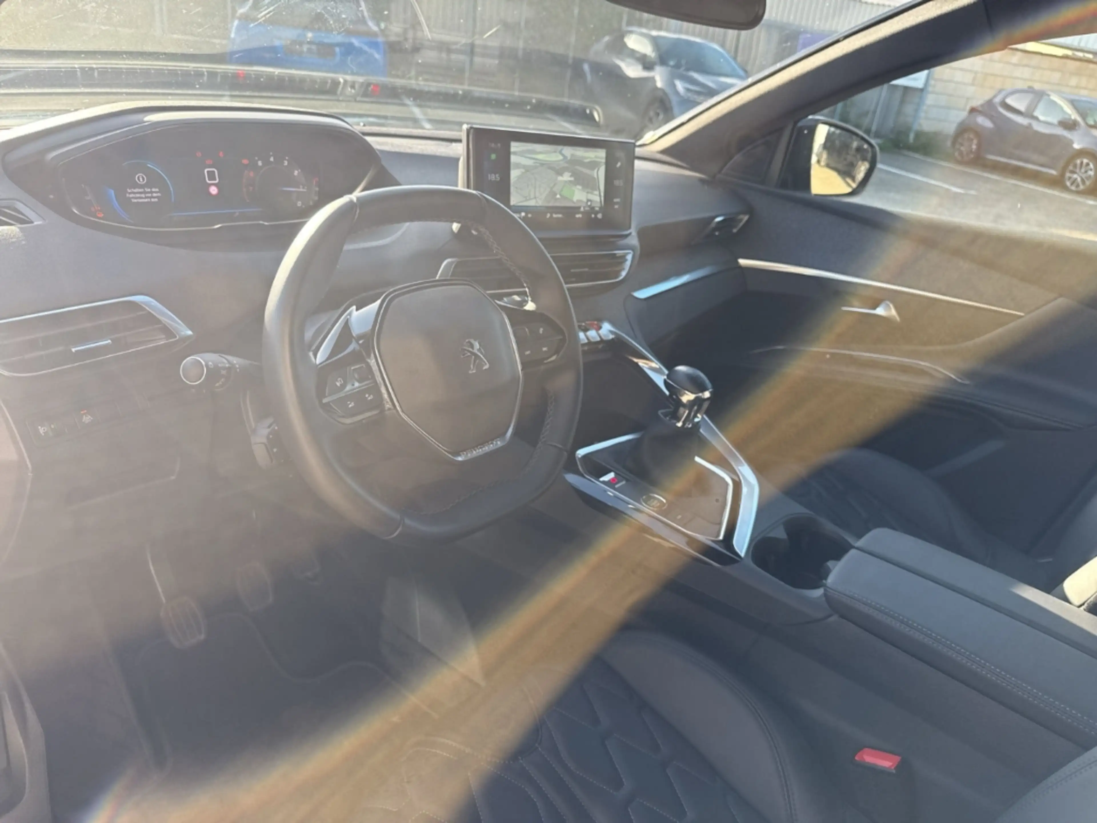 Peugeot 3008 Allure Pack Navi Leder Digitales Cockpit LED 2-Zon — photo 11