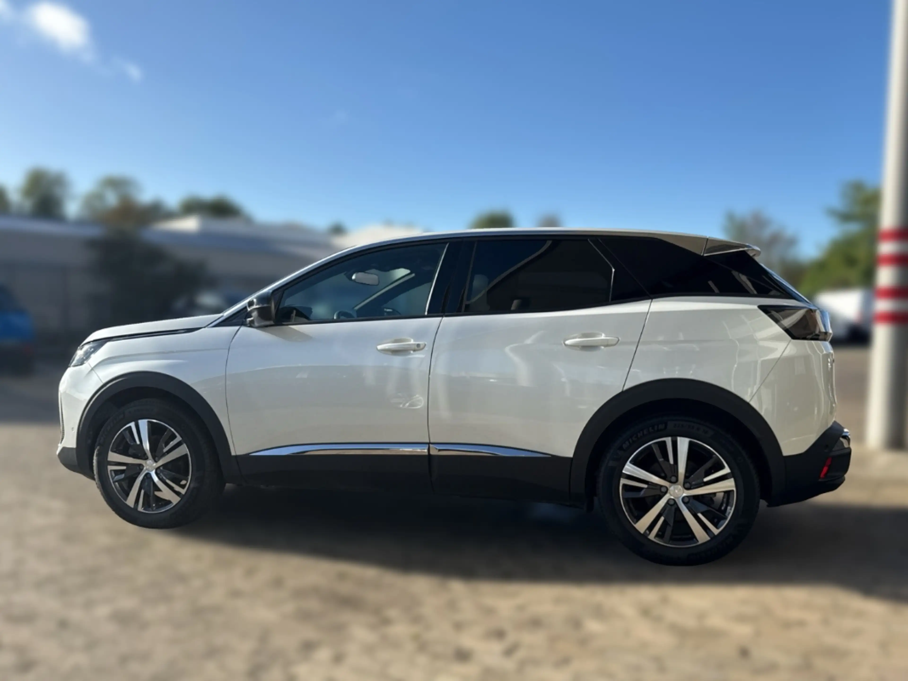 Peugeot 3008 Allure Pack Navi Leder Digitales Cockpit LED 2-Zon — photo 3