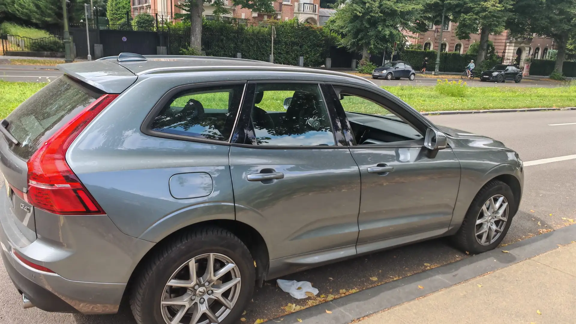 Volvo XC60 XC60 2.0 D4 AWD Momentum Geartronic AdBlue - 1