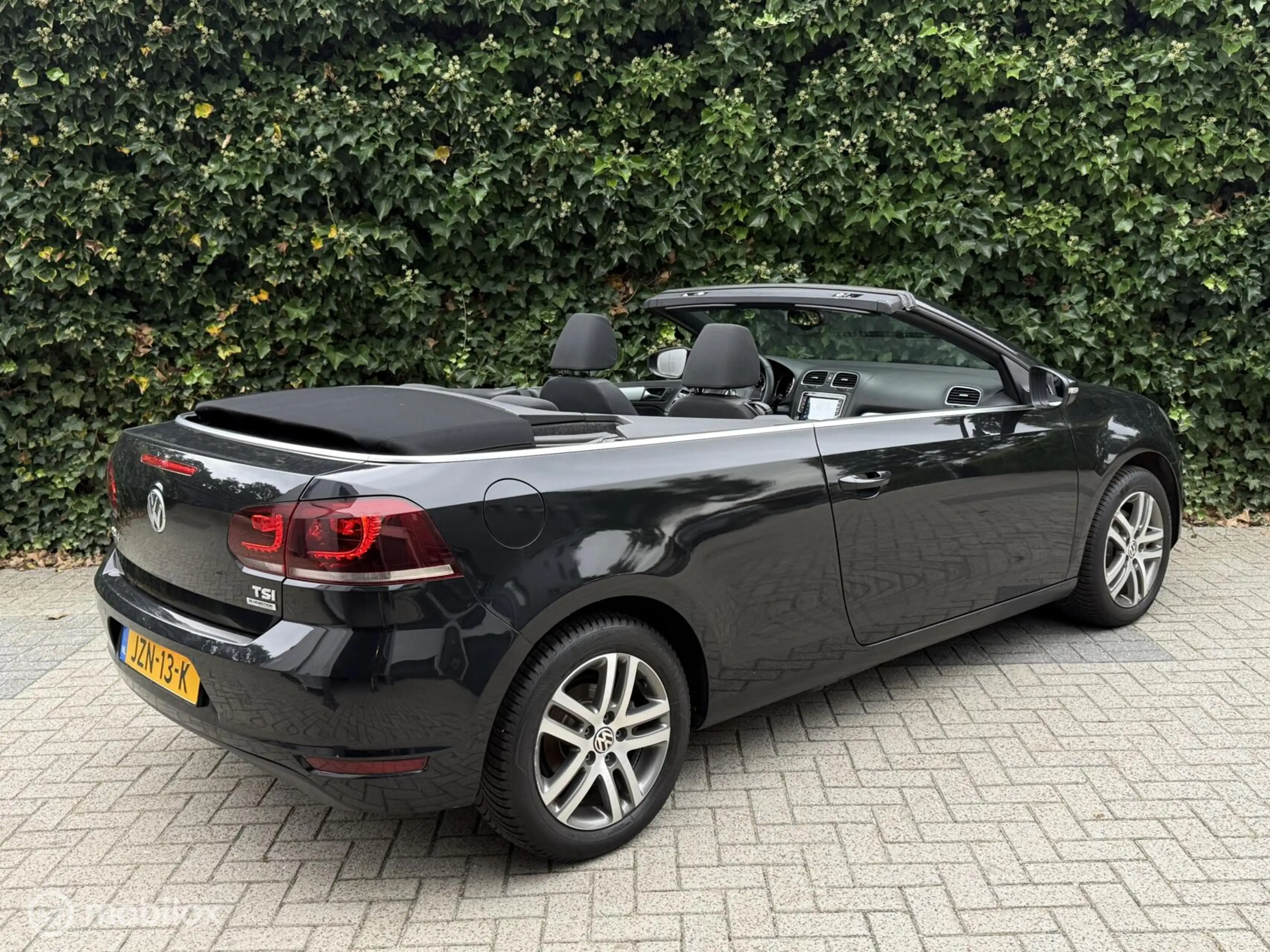 Volkswagen Golf Cabriolet 1.2 TSI BlueMotion — photo 10