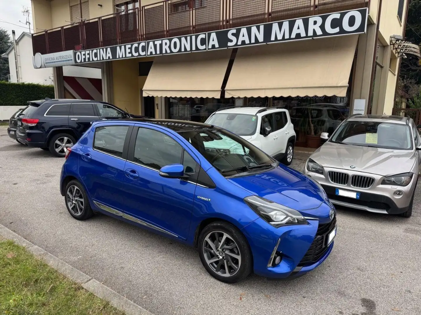 Toyota Yaris 1.5 Hybrid 5p.Trend #TAGLIANDITOYOTA #NEOPATENTATI Blu/Azzurro - 1